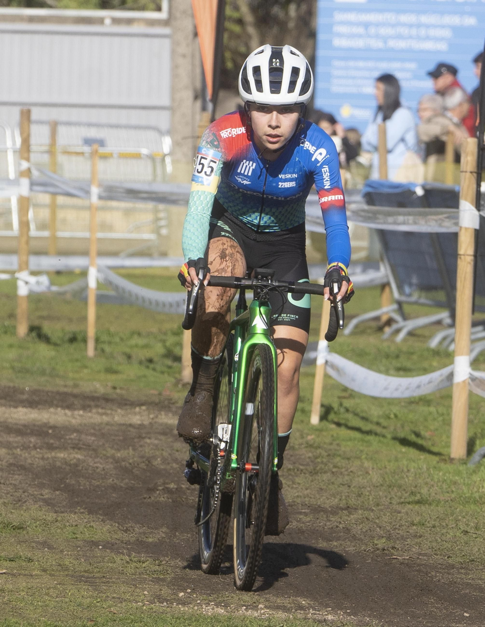 Galería | El ciclocross toma Ponteareas con más de 200 participantes