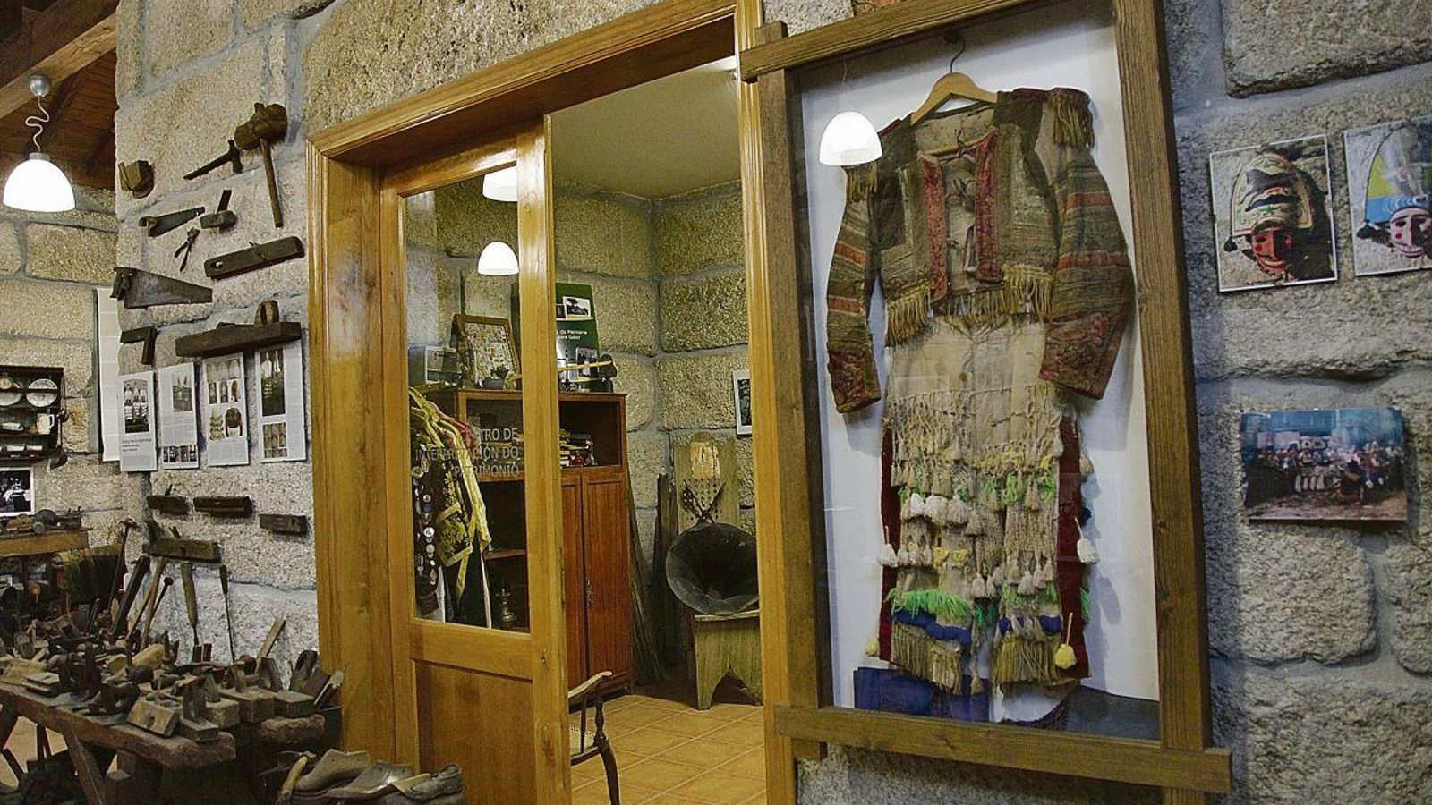 Patrimonio material e inmaterial en el museo de Castrelo.