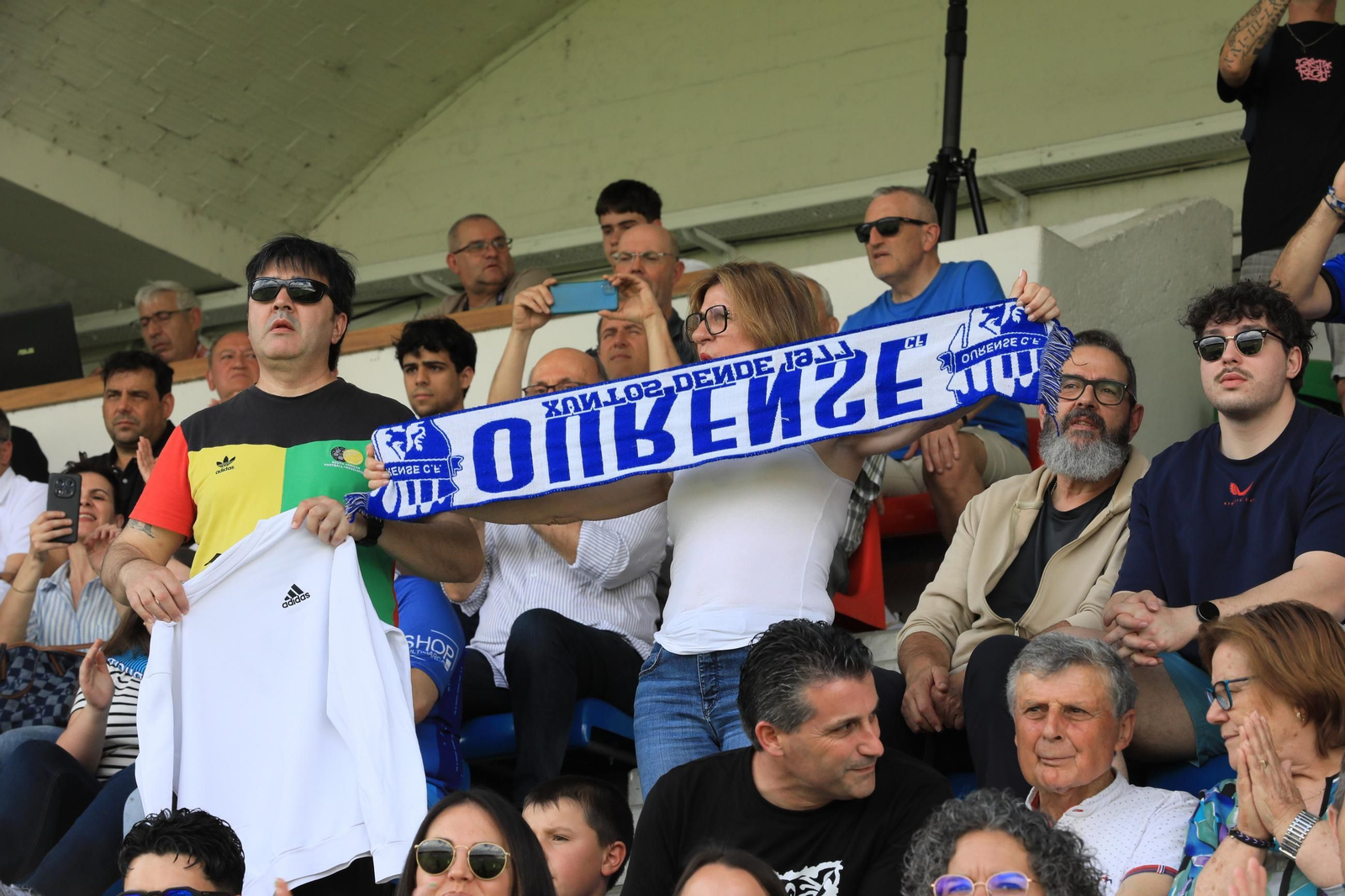 Galería | El Estadio de O Couto vive otra derrota, polémica, del Ourense CF