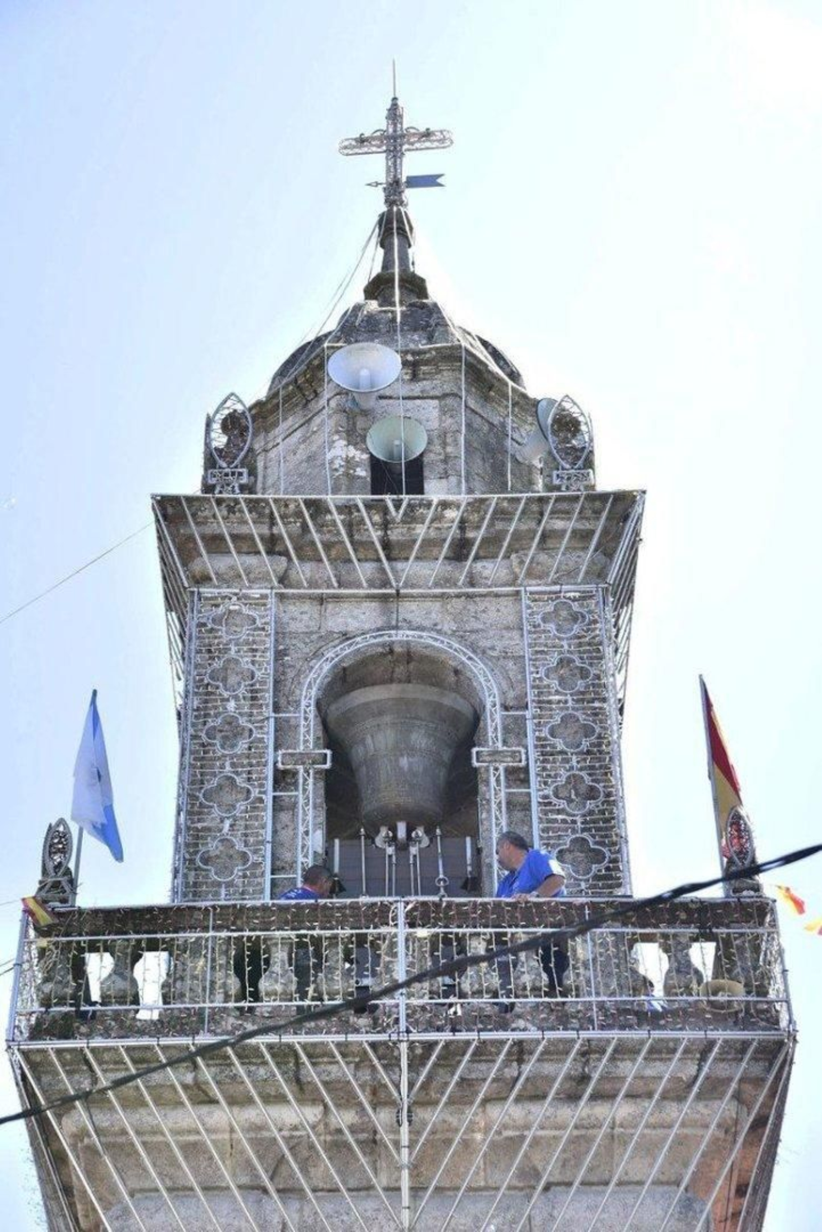 El momento de las campanas al vuelo.