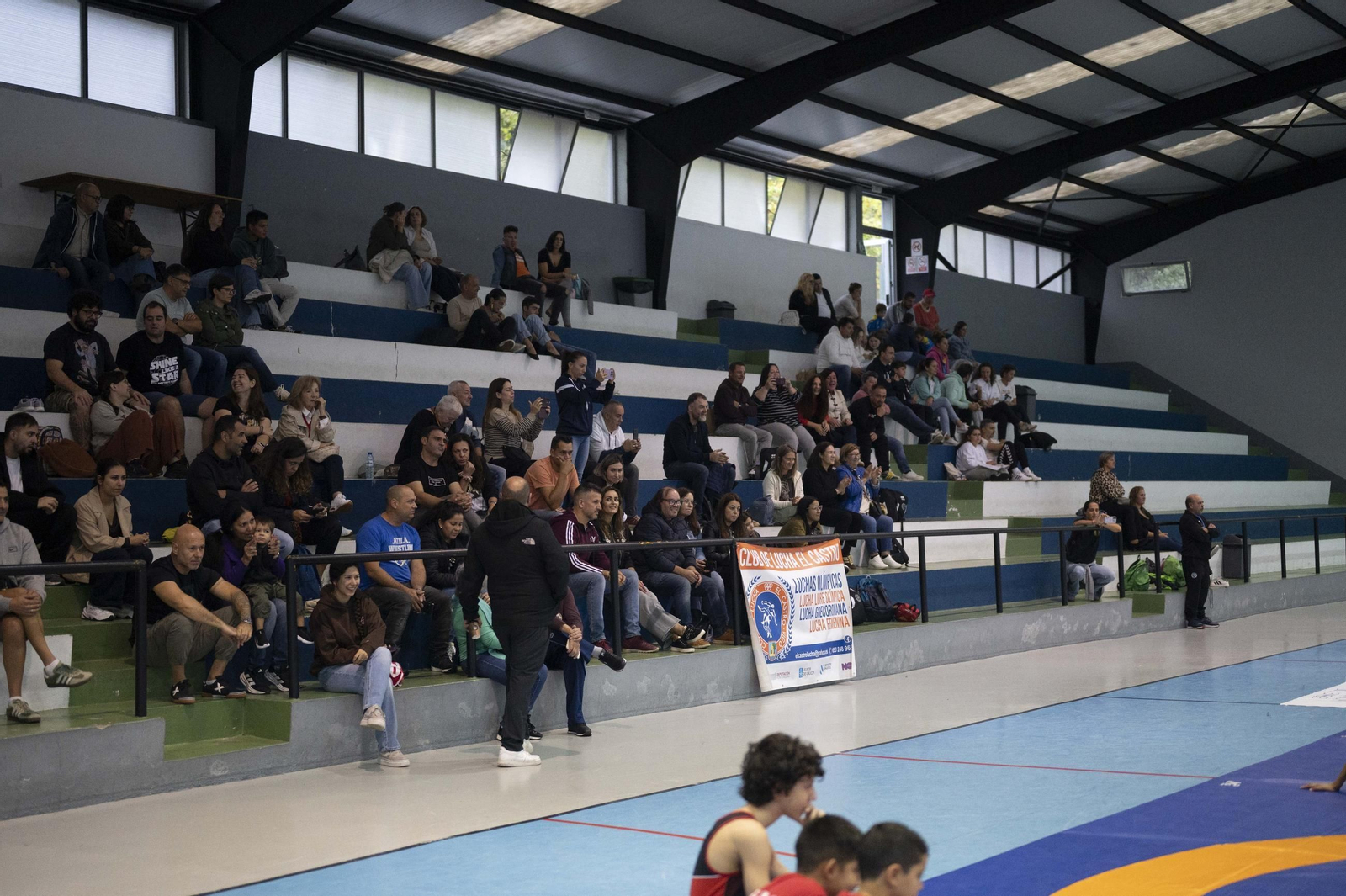 Los guerreros ourensanos de base pelearon con la sonrisa puesta