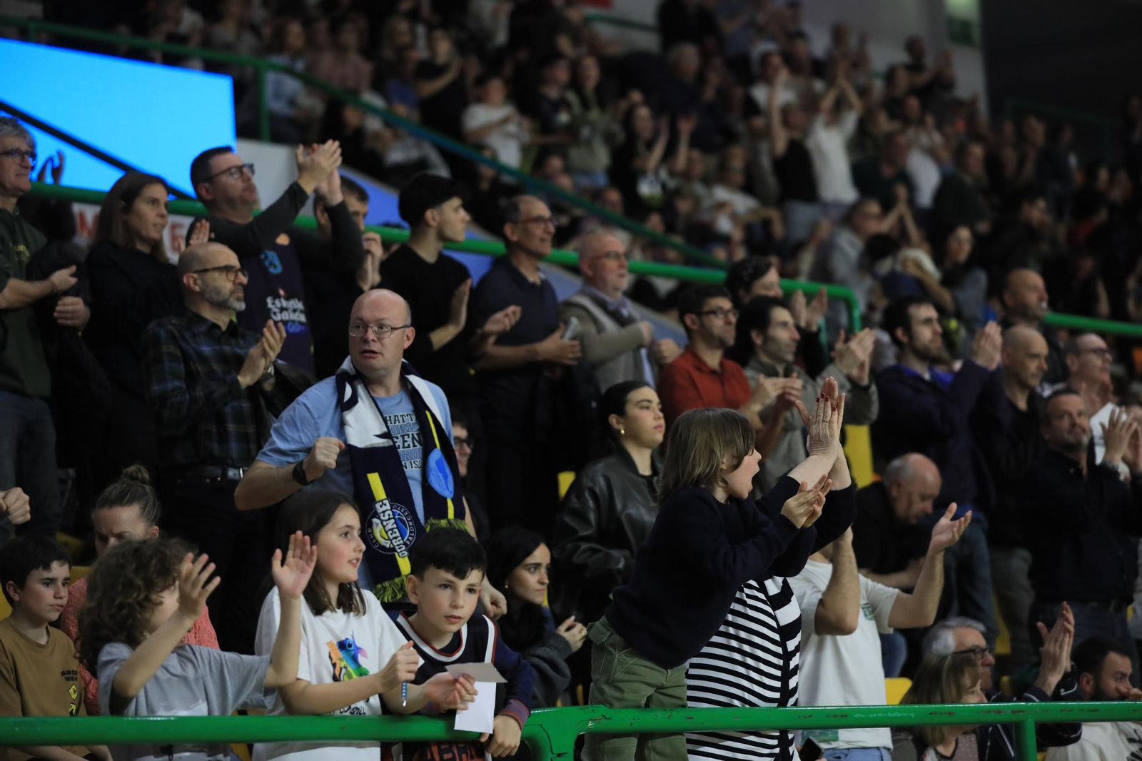 Galería | Así se vivió en el Pazo la victoria del COB