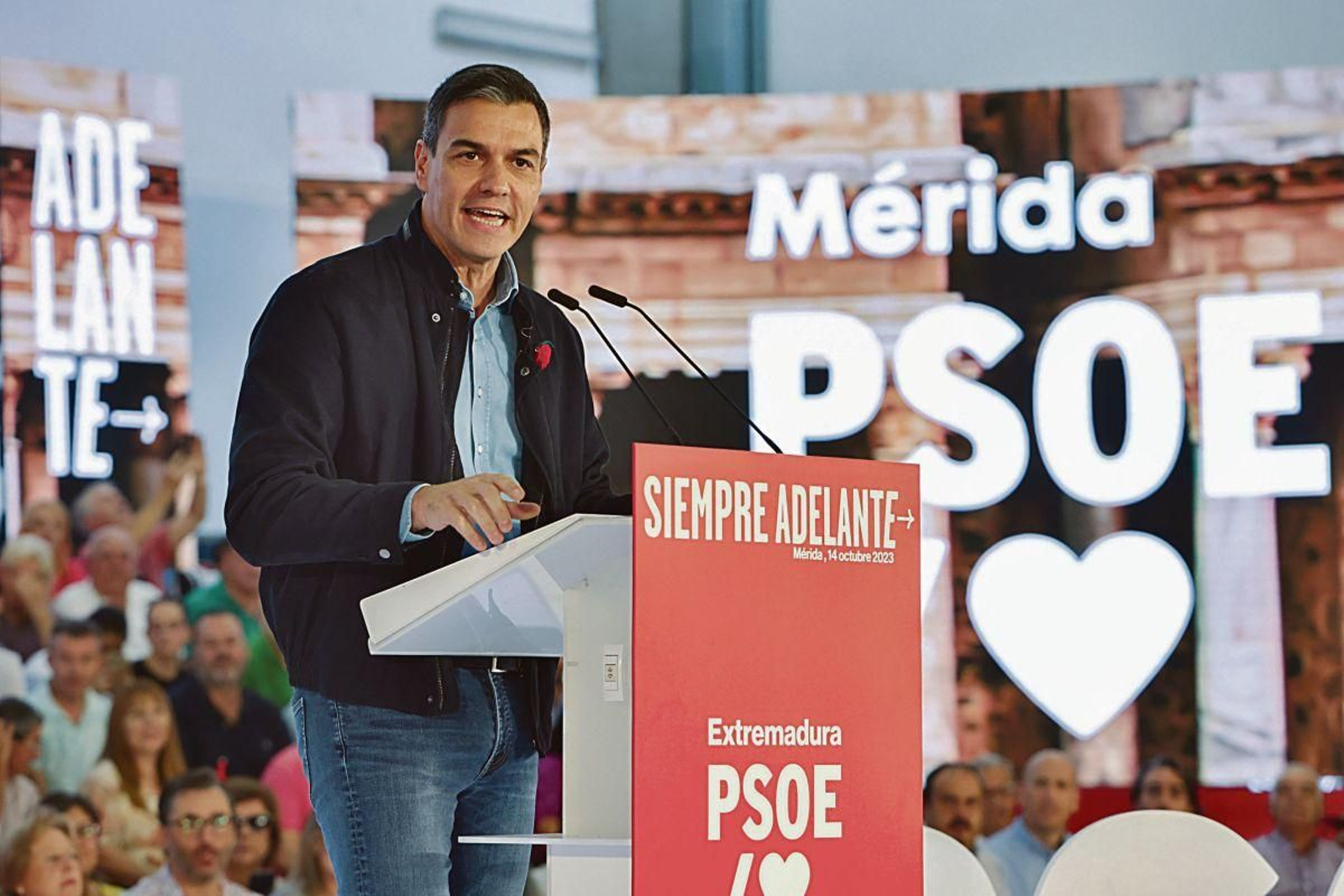 El presidente del Gobierno, Pedro Sánchez, ayer durante un acto del PSOE en Mérida.