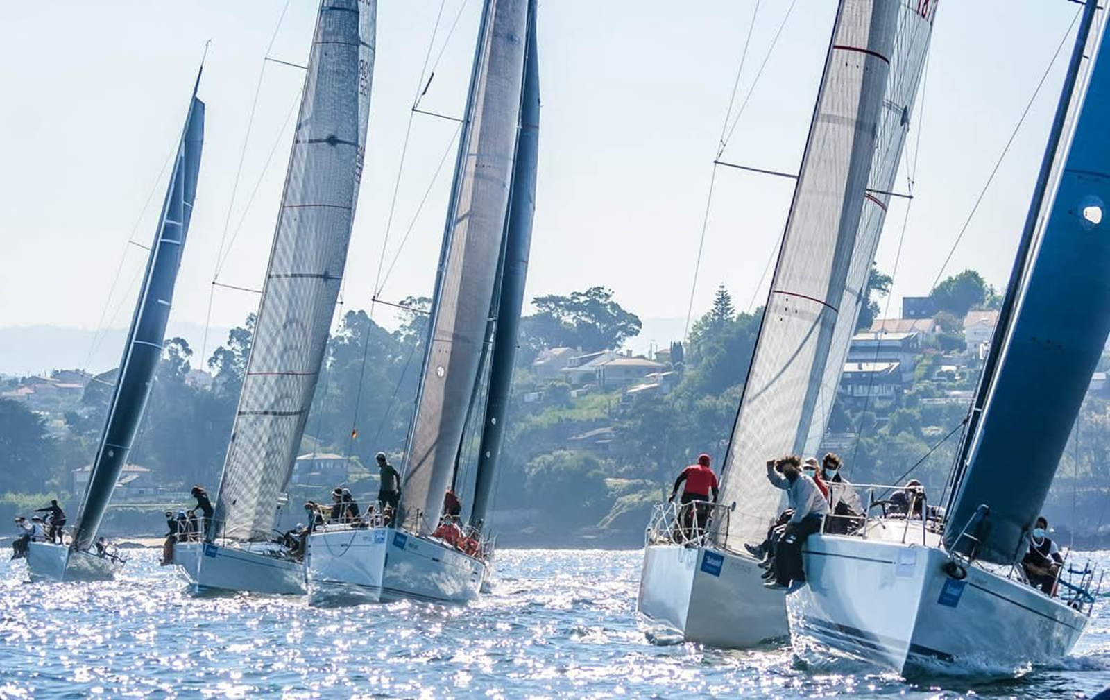 La regata, que empieza hoy, terminará el domingo en Baiona.
