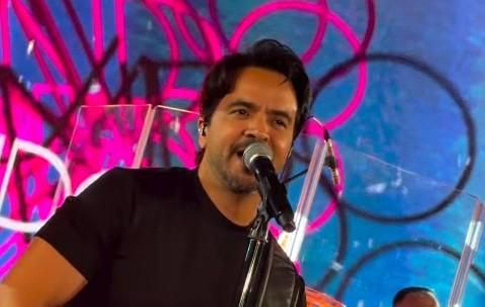 Luis Fonsi en el concierto privado en Vigo.