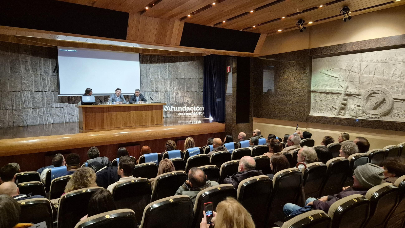 El secretario xeral de Emigración durante su intervención en el acto