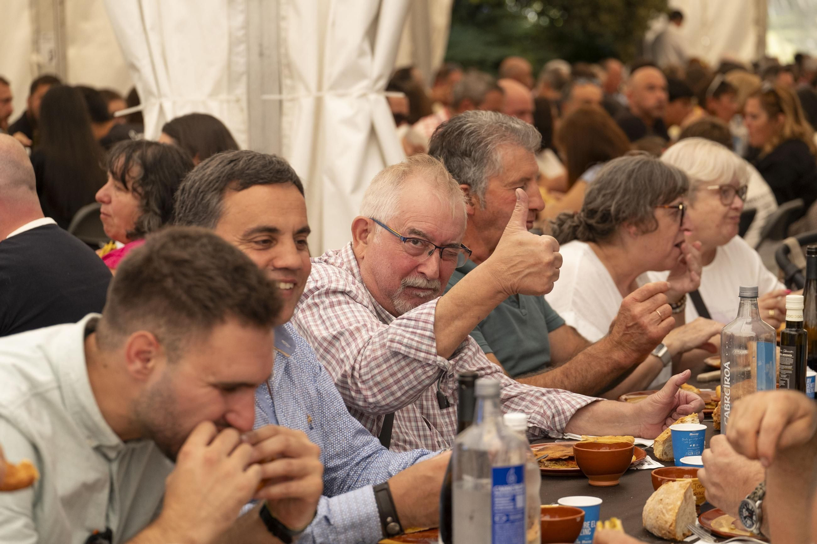 Galería | Montederramo presume de carne, ganado y ambiente festivo