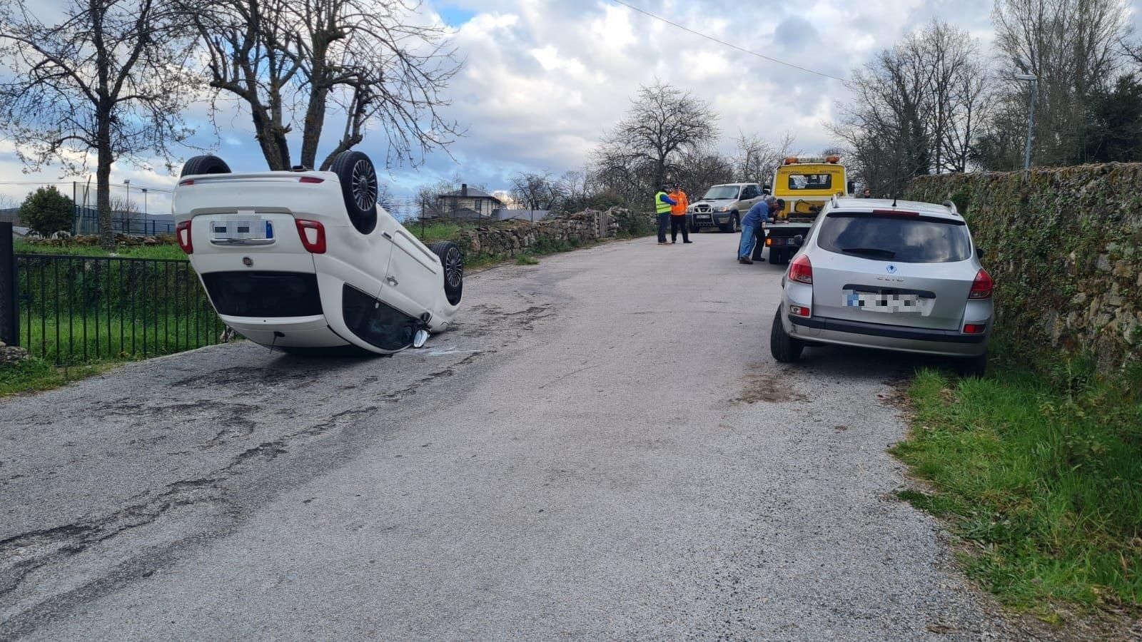 Aparatoso accidente en Manzaneda