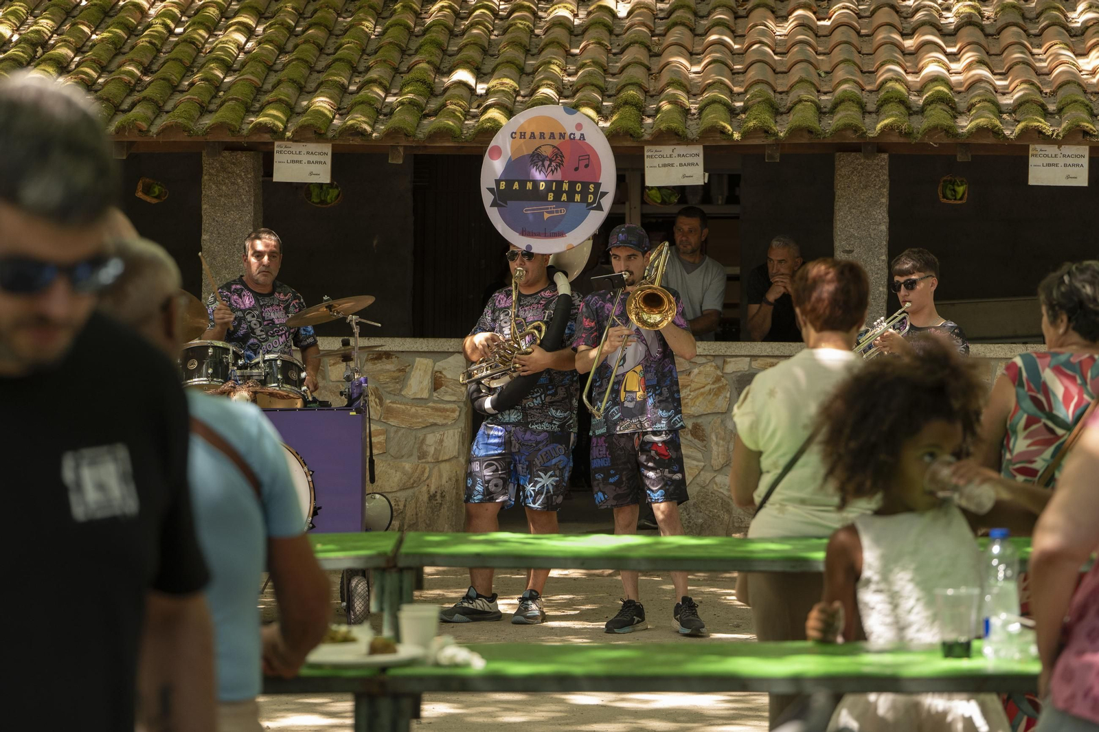 Galería | Pimientos, coches clásicos y música conquistan Arnoia