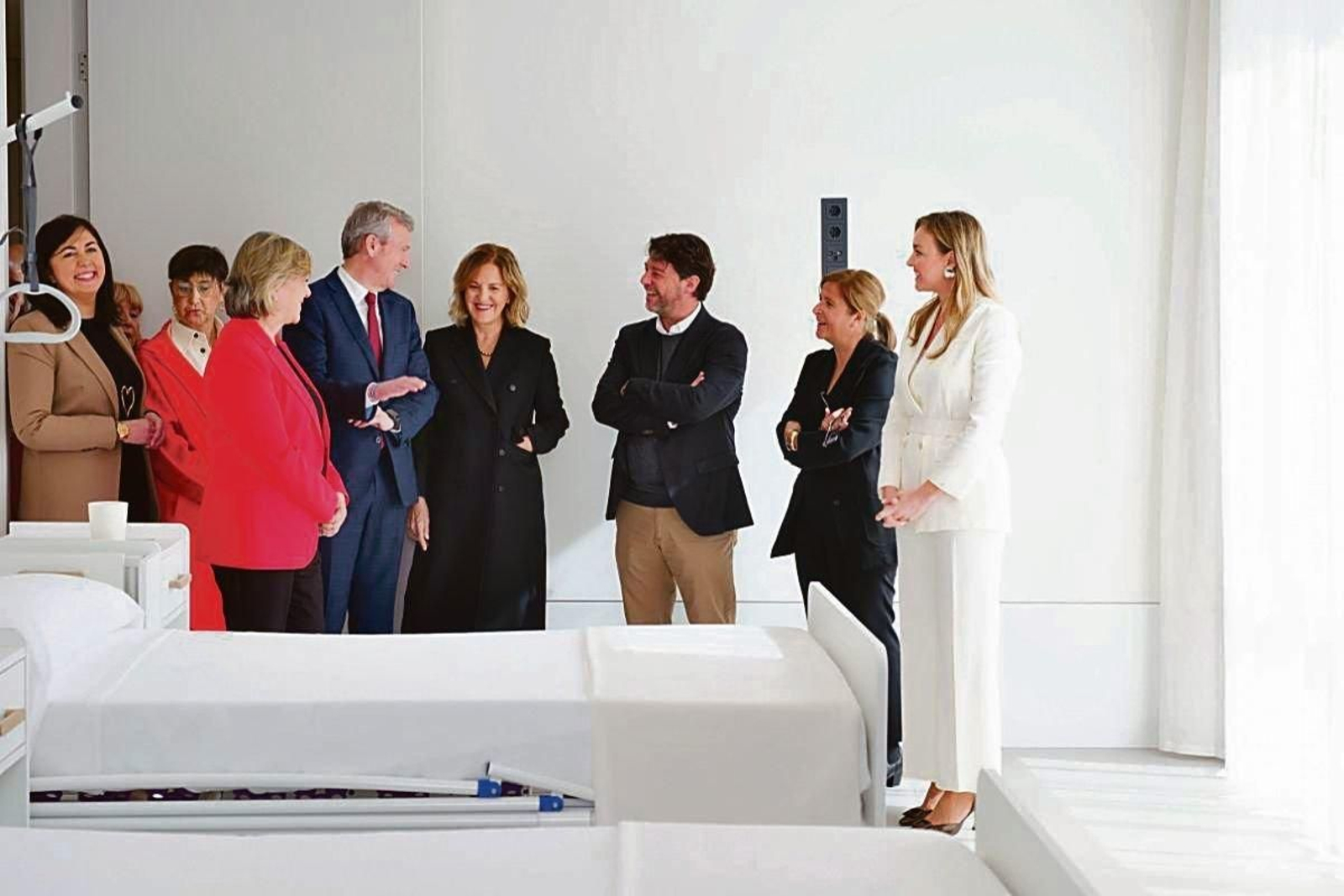 Rueda, coa presidenta da Fundación Amancio Ortega, Flora Pérez Marcote, onte en Lugo.