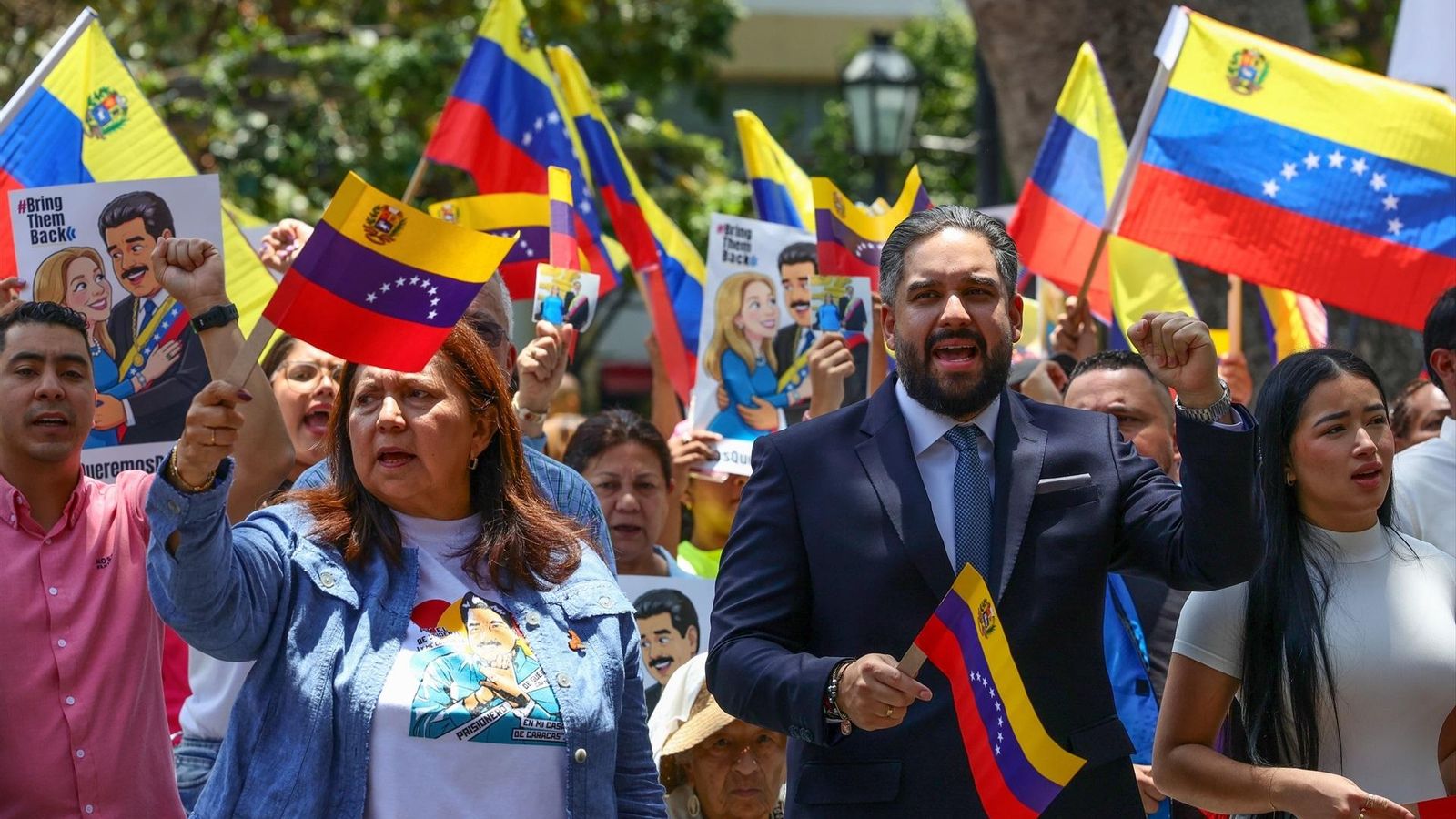 Manifestantes en el exterior del juzgado de Nueva York ante el que comparecían Maduro y su esposa