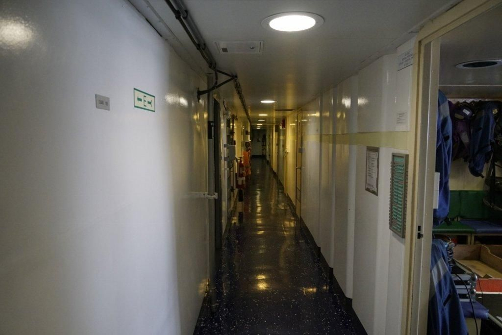 El portaviones Juan Carlos I en Vigo  (29) (1024x684)