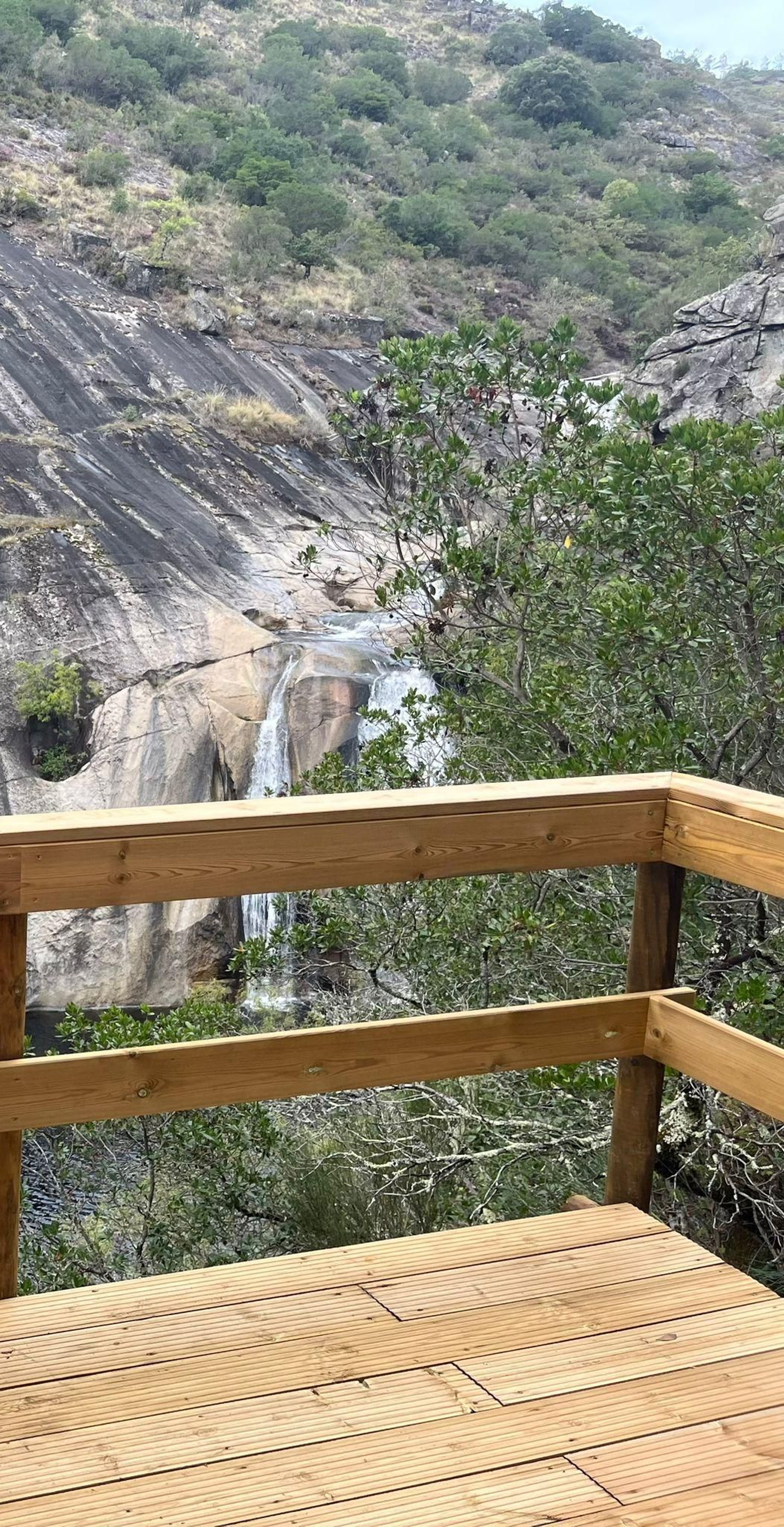 Un ruta hasta el Pozo da Seima, en Lobios