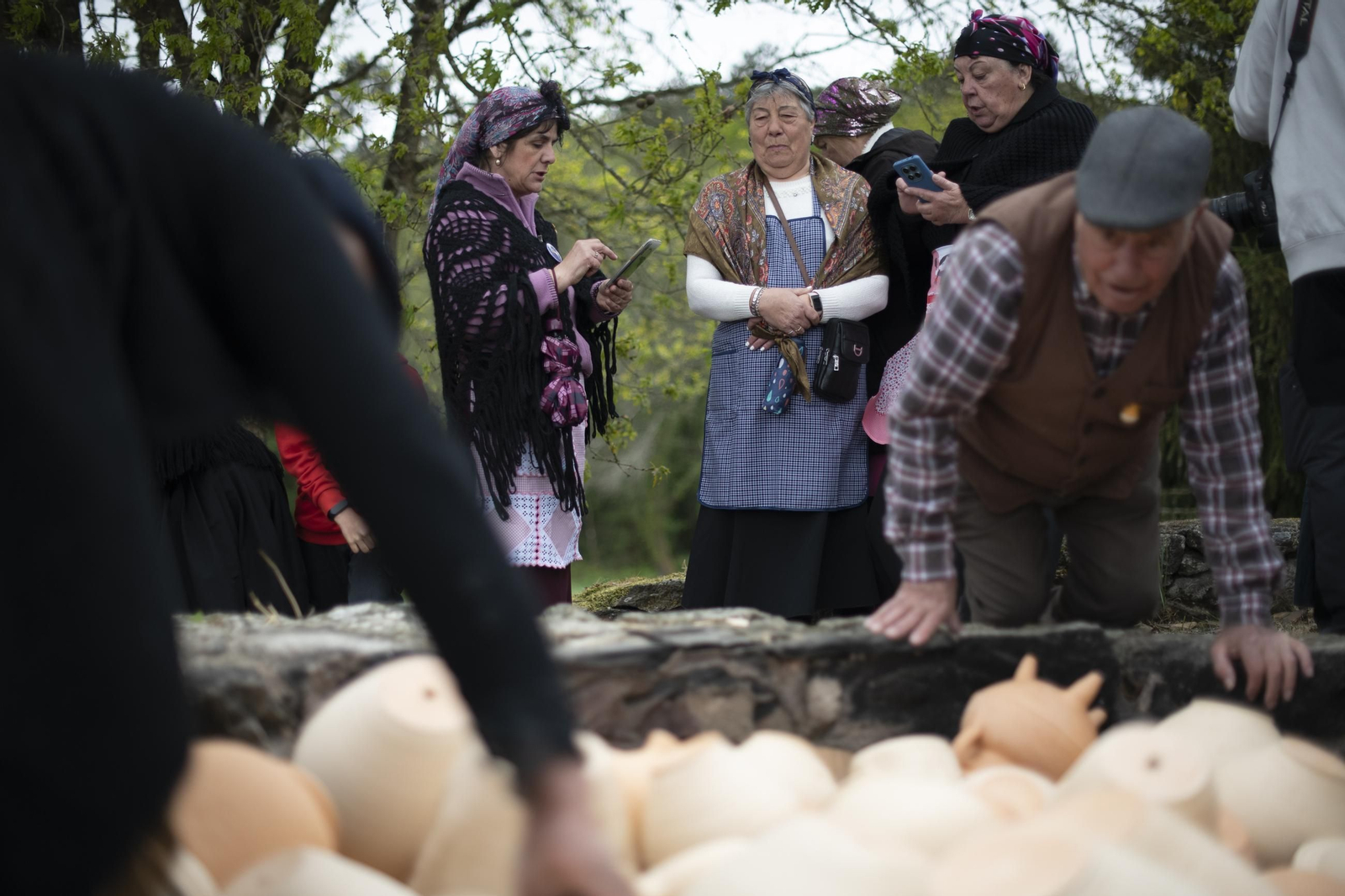 Galería | Niñodaguia reivindica o saber  e legado do oficio cacharreiro