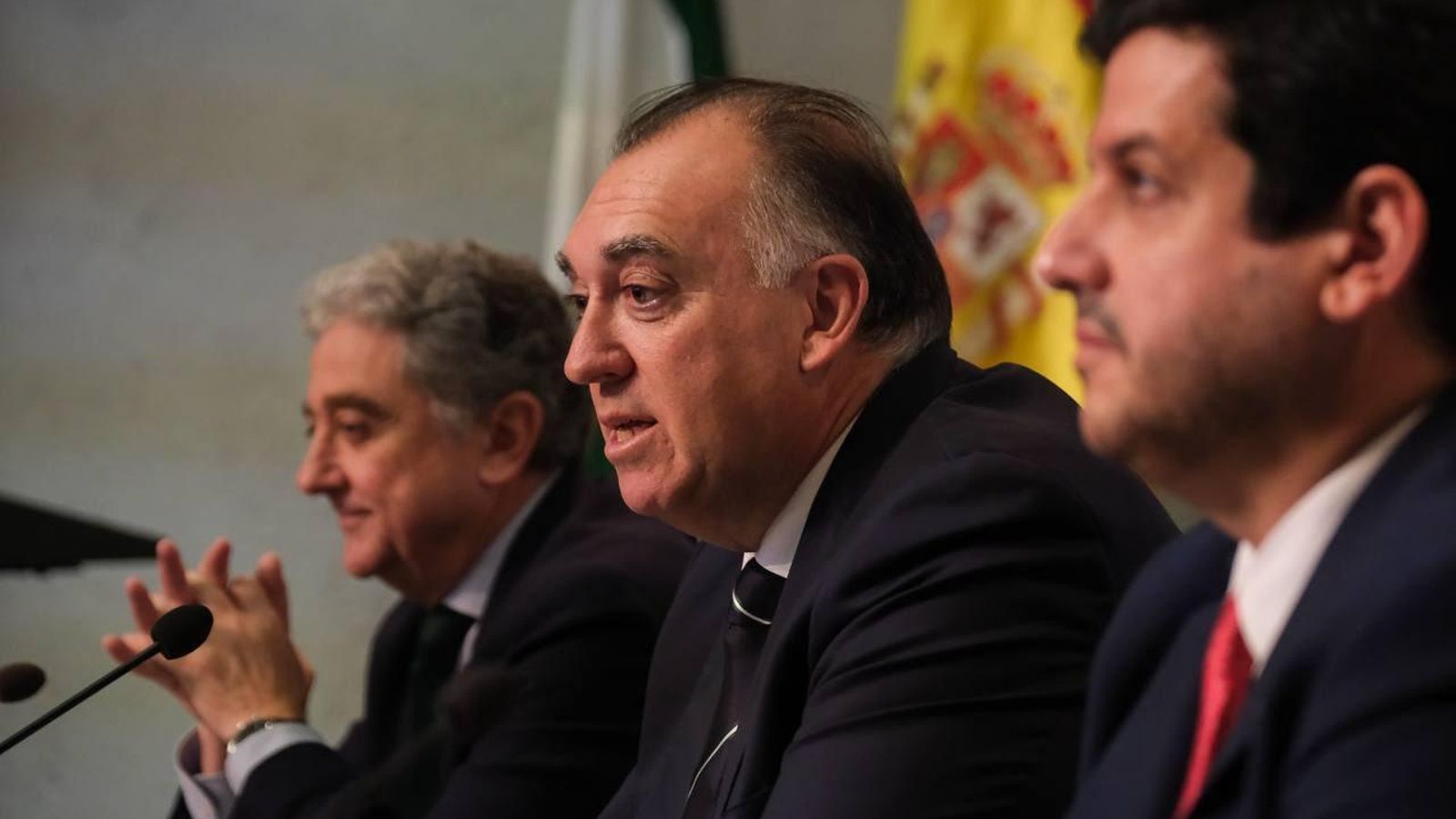 De izquierda a derecha Enric Millón, Arturo Bernal y Jorge Calderón