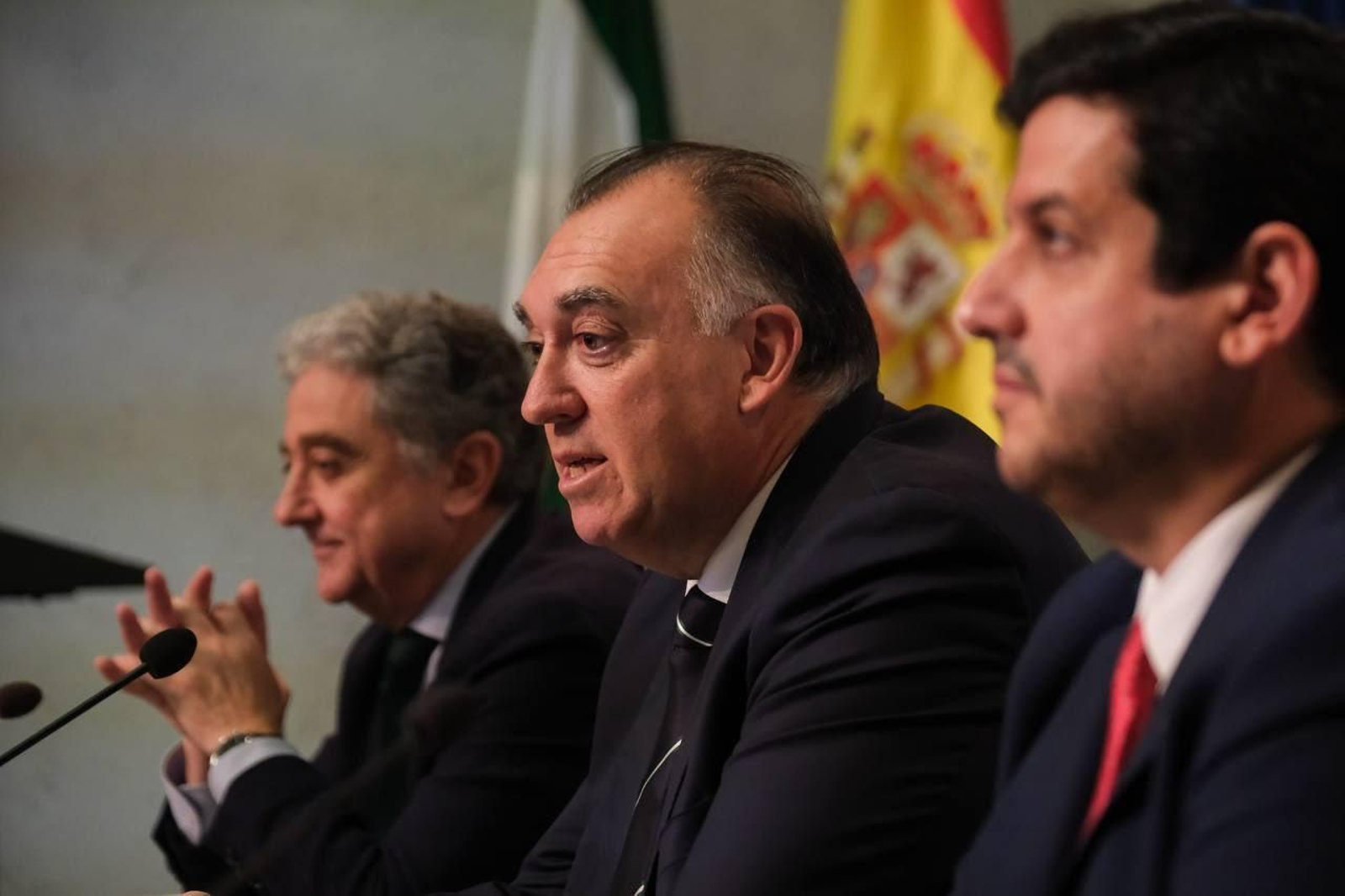 De izquierda a derecha Enric Millón, Arturo Bernal y Jorge Calderón