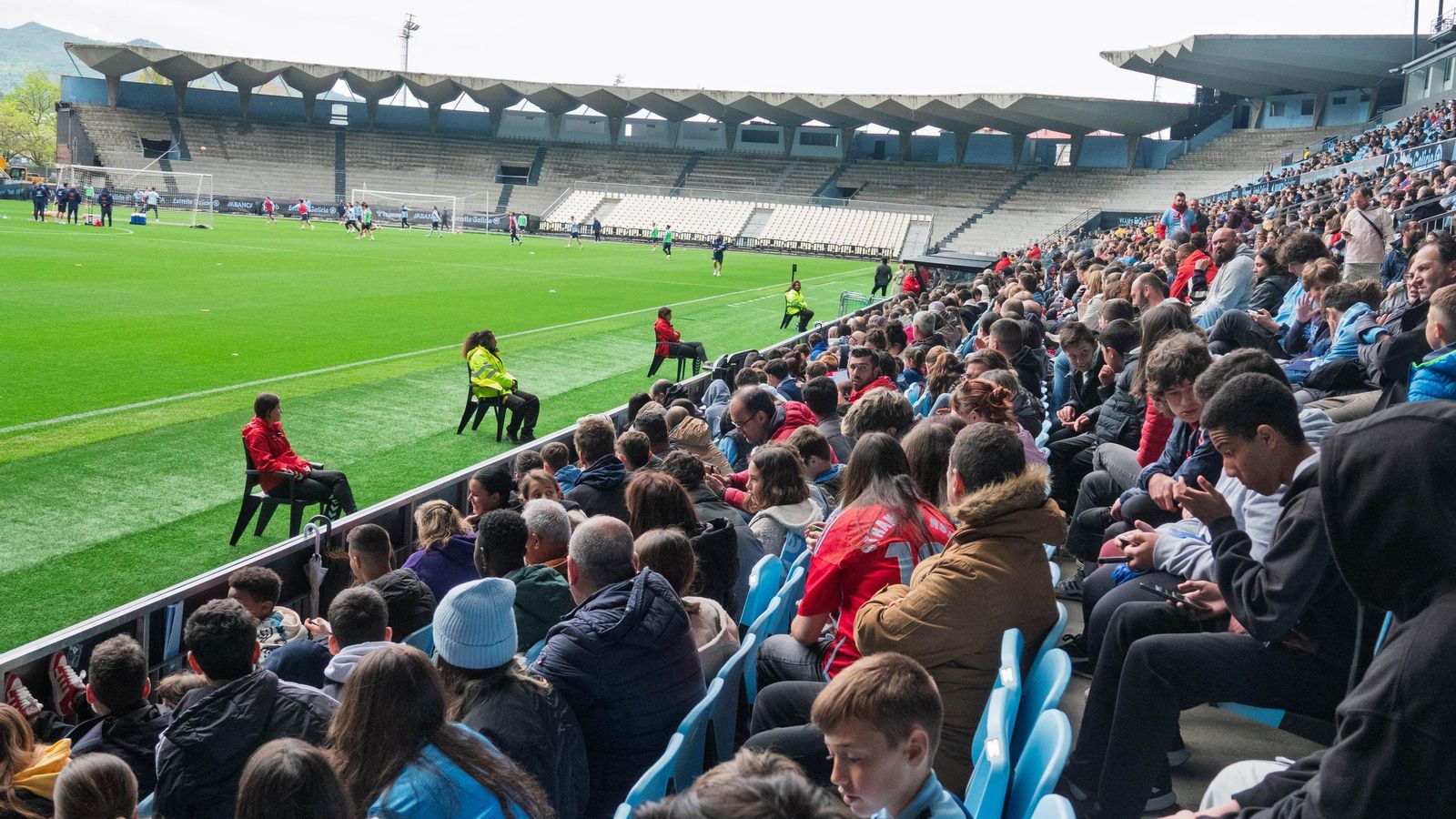 ©VICENTE ALONSO. VIGO. ATLANTICO . 17-04-2025. BALAIDOS ENTRENAMIENTO PORTAS ABERTAS