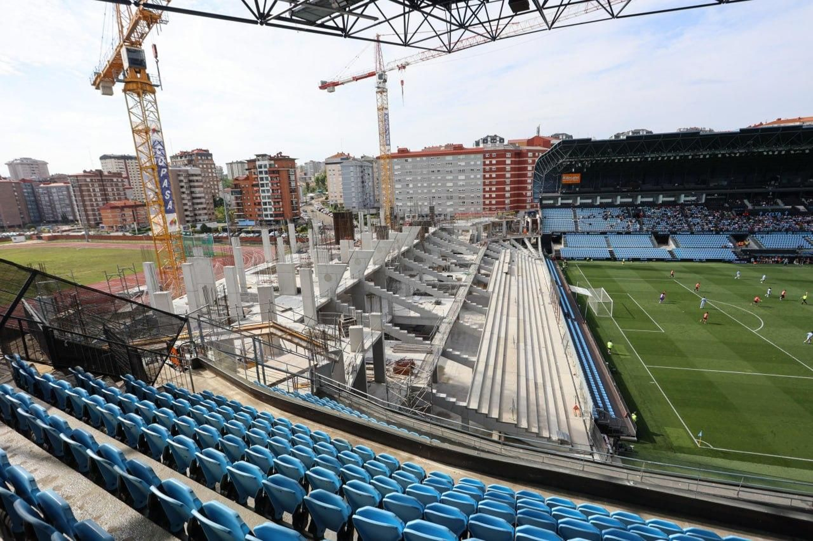 Galería | La nueva grada de Gol de Balaídos toma altura