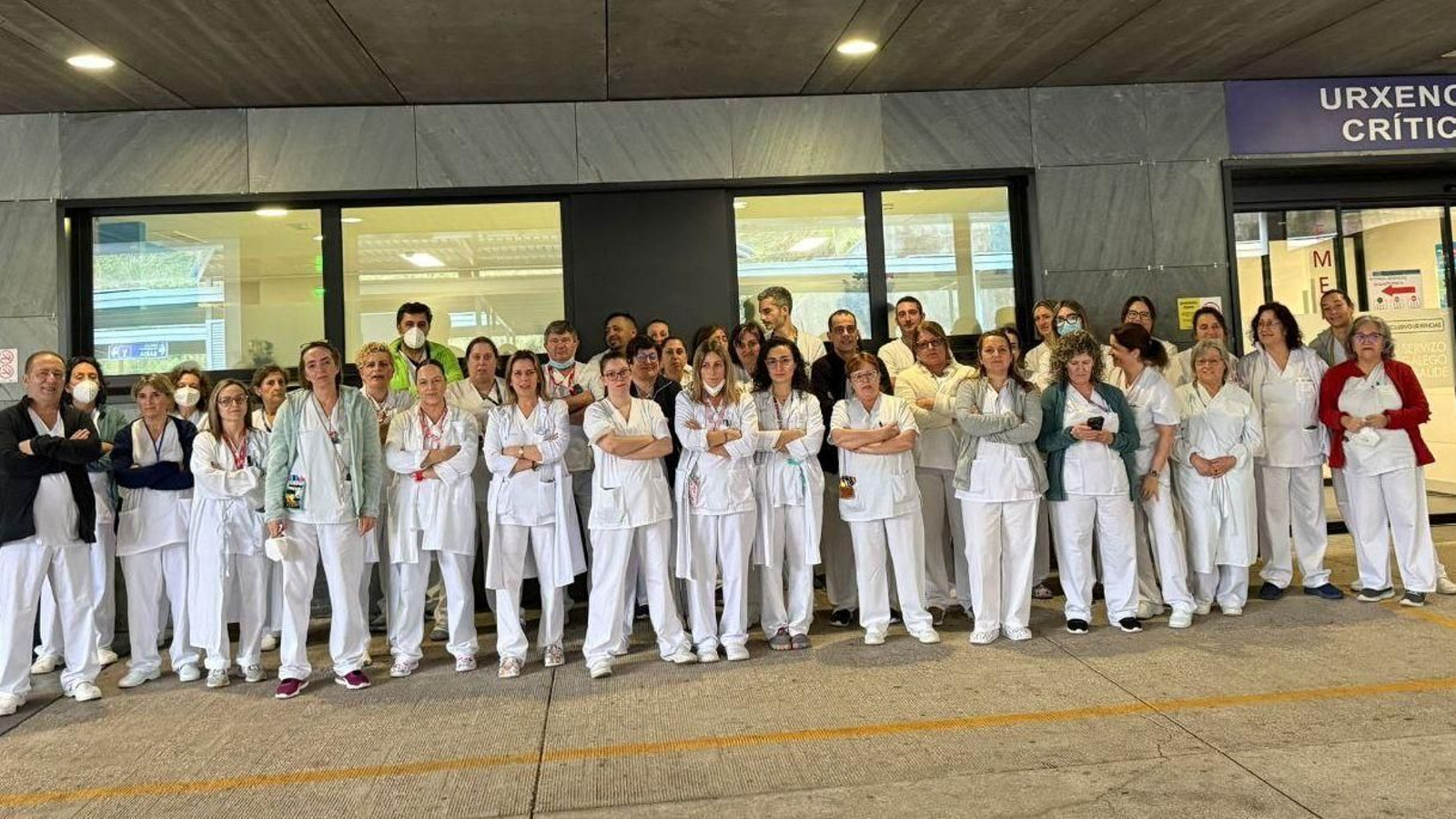 Los trabajadores de Urgencias celebraron protestas diarias a las puertas del servicio desde el 7 de enero.