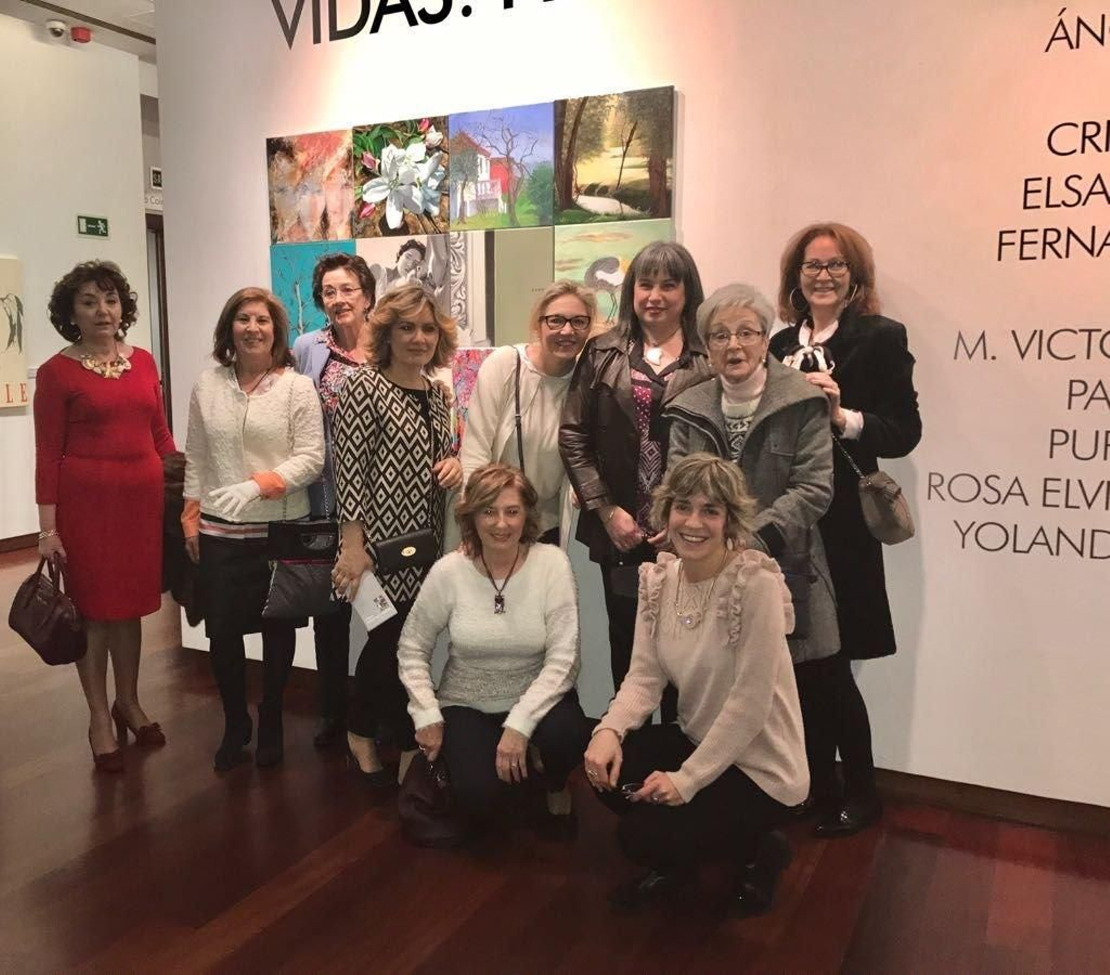 Las doce participantes en “Vidas. Femenino plural”.