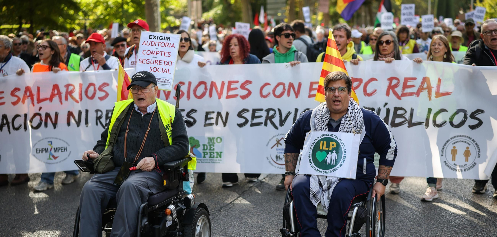 Miles de pensionistas se unen en Madrid para exigir la subida del 6%