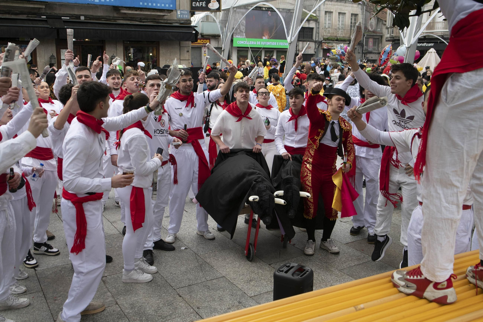 Galería | El sol hace acto de presencia en la mañana de sábado de Entroido de Xinzo de Limia