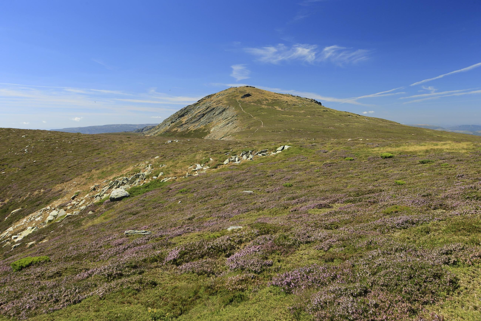 Pena Trevinca, teito de Galicia