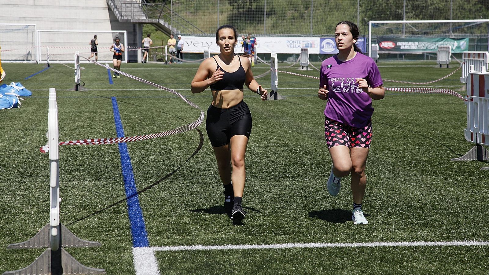 Galería | Obstáculos, deporte y buen tiempo en la Cavernícola Race