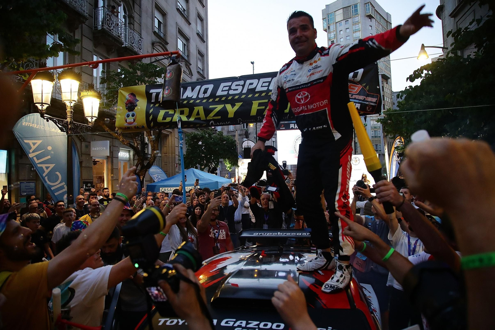 Galería | Arrancan los motores con la ceremonia de inauguración del Rally de Ourense, en fotos