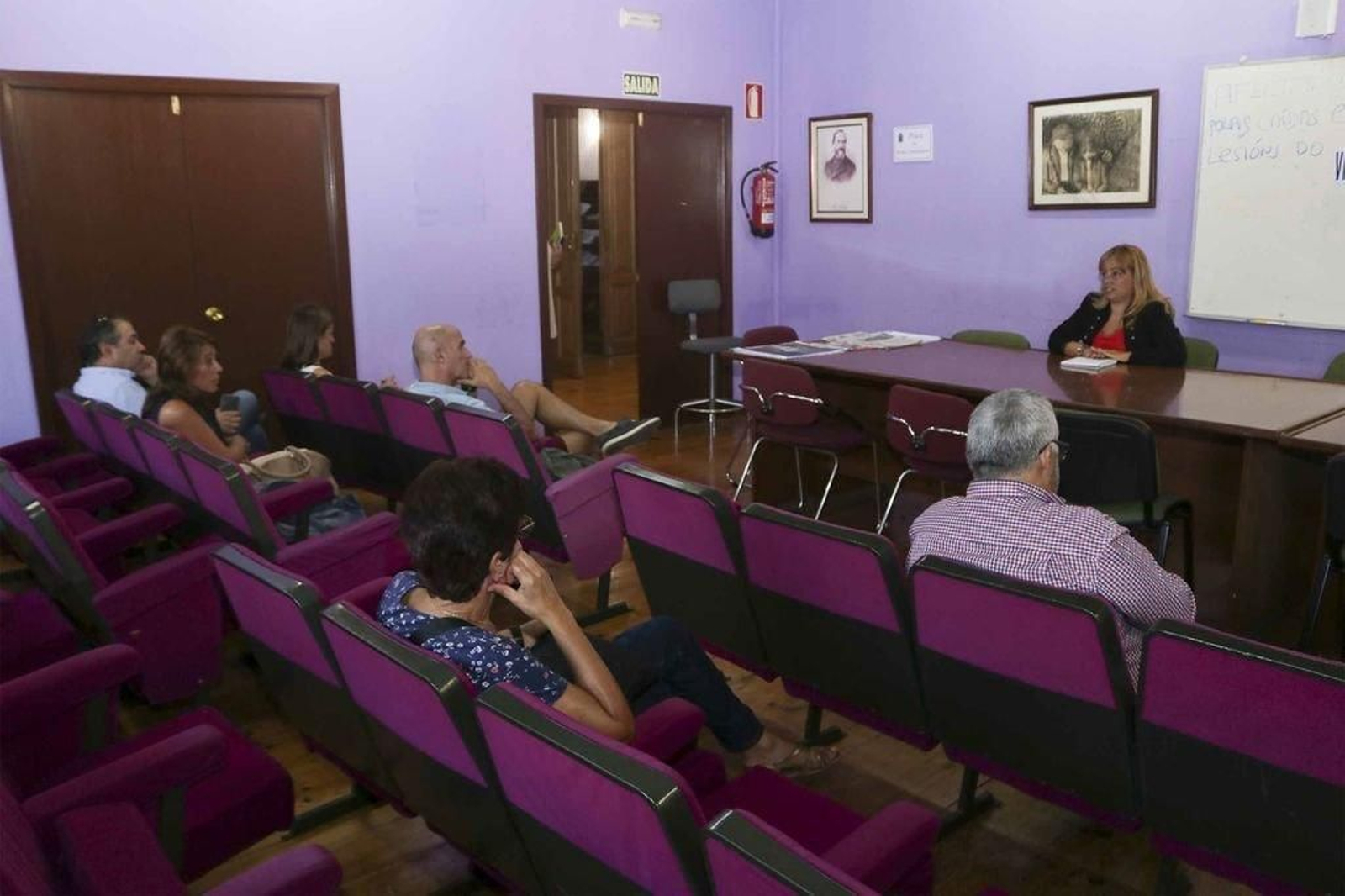 Los afectados fueron convocados ayer a una primera reunión por la FAVEC.