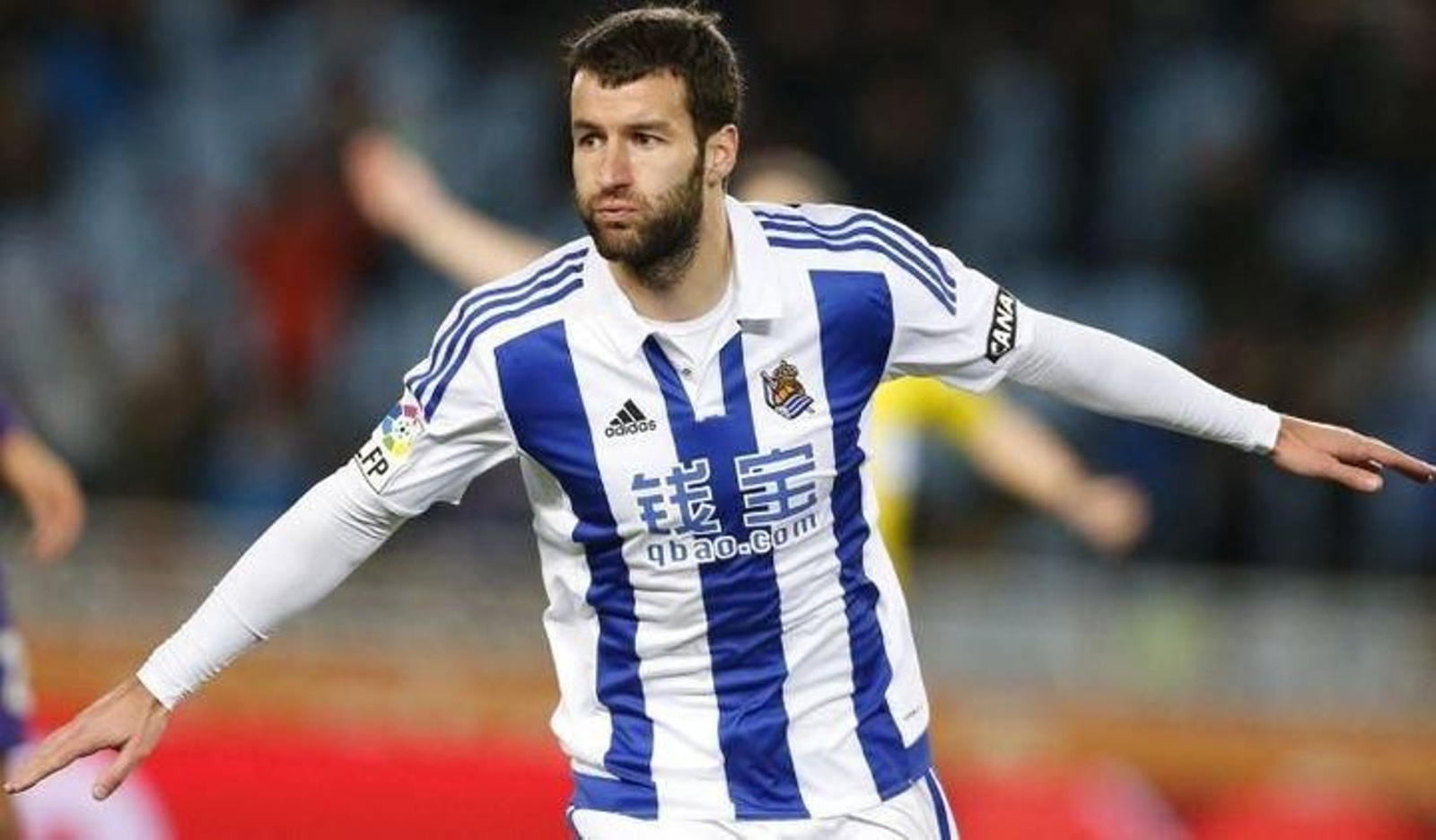 Imanol Agirretxe celebra uno de los goles anotados por el conjunto txuriurdin.