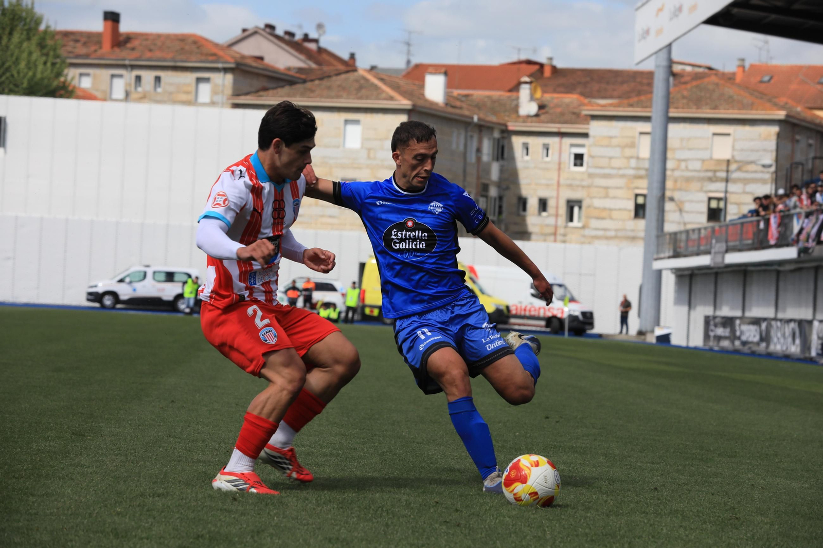 Galería 1 O Couto disfruta de una gran victoria del Ourense CF ante el Lugo (4-2)