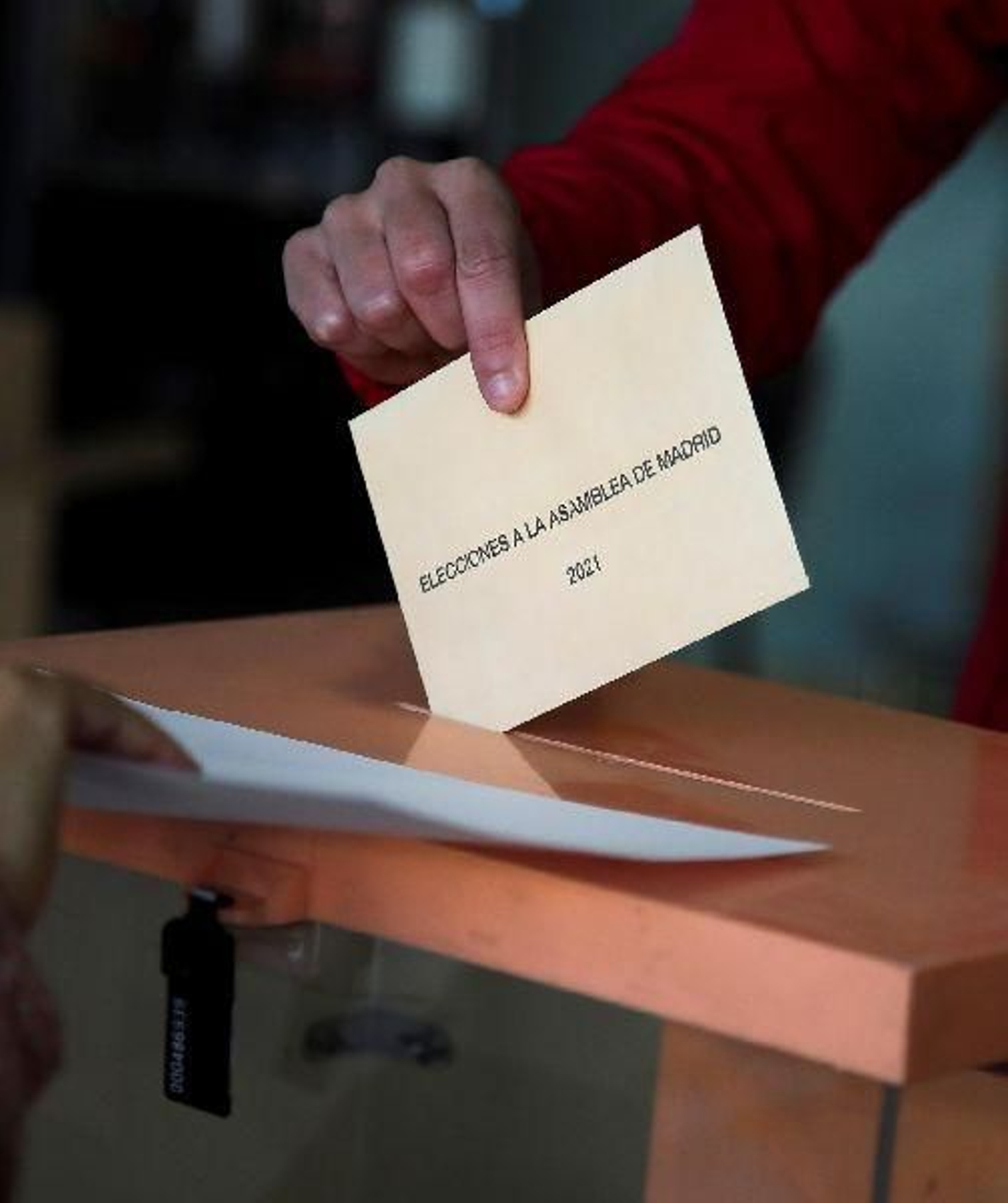 Madrid celebra unas elecciones marcadas por la pandemia 18