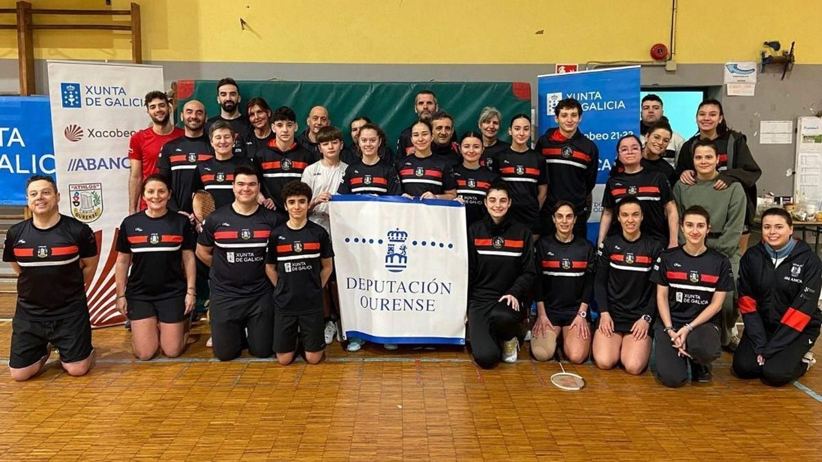 Los participantes en la sexta jornada de la Copa Diputación 2025 de dobles en el IES As Lagoas.