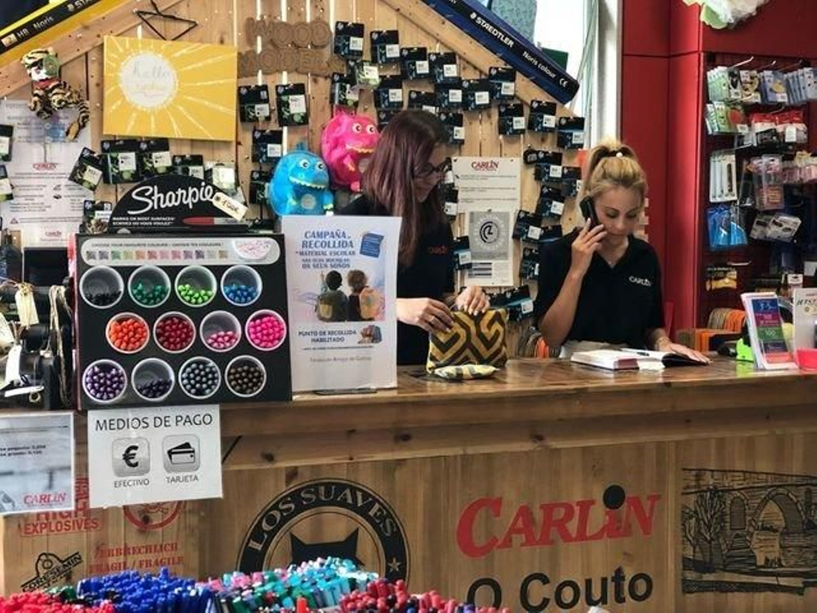 Empleadas de Carlin.