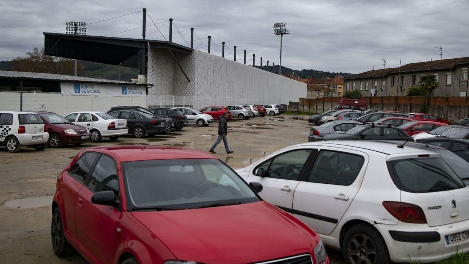 Uno de los conocidos como “leira parks”, en las inmediaciones del Estadio de O Couto.