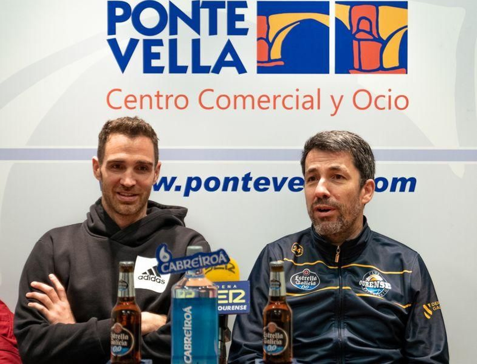 Urtasun (izquierda) y García de Vitoria (derecha), en rueda de prensa en el CC Ponte Vella.