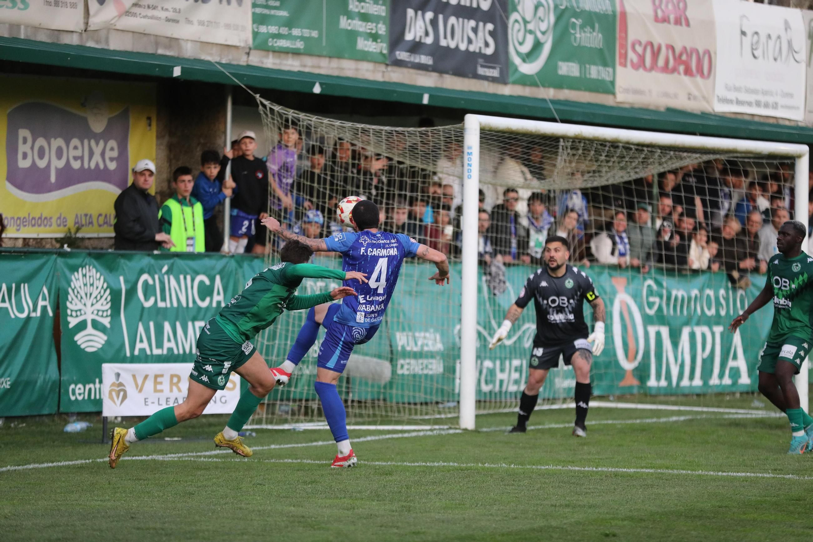 Galería | Empate a uno entre el CD Arenteiro y Ourense CF en el derbi termal