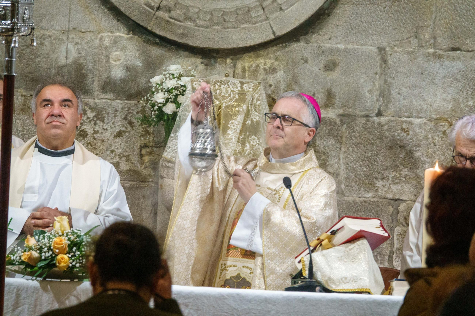 Galería | Vigo celebra As Candelas pese a la lluvia