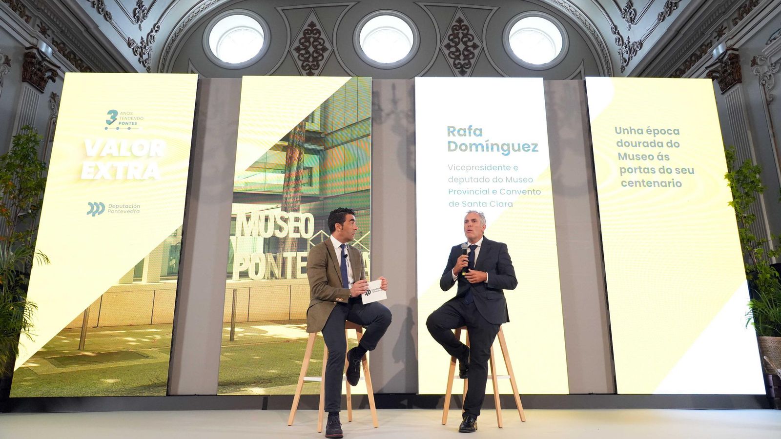 El vicepresidente Rafa Domínguez con Luis López.