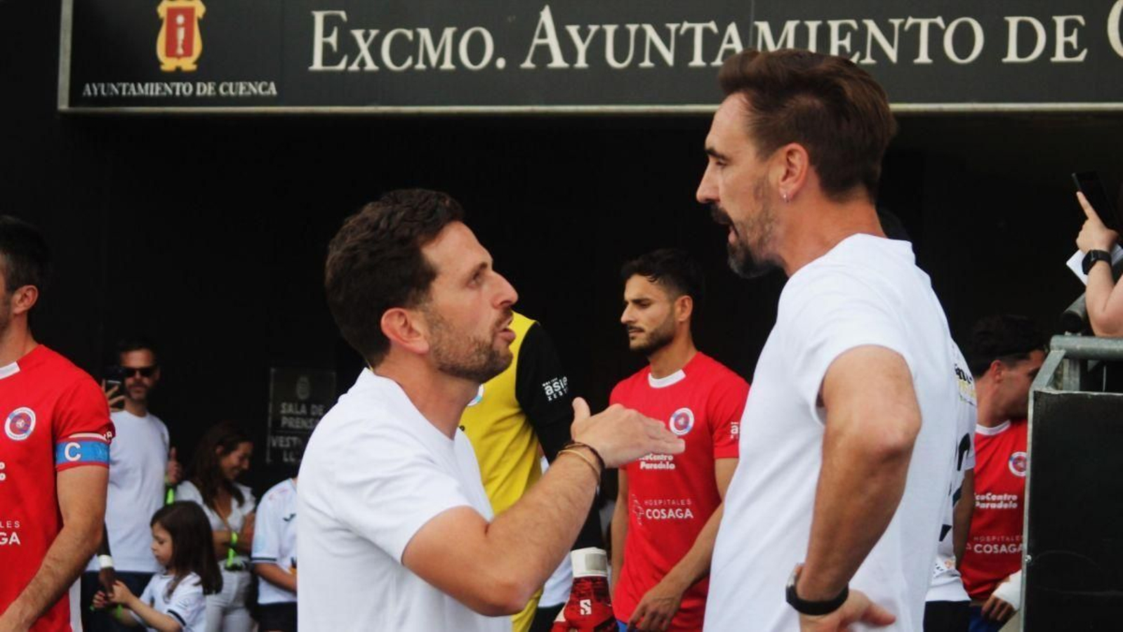 Róber Gutiérrez y Borja Fernández, antes del partido.