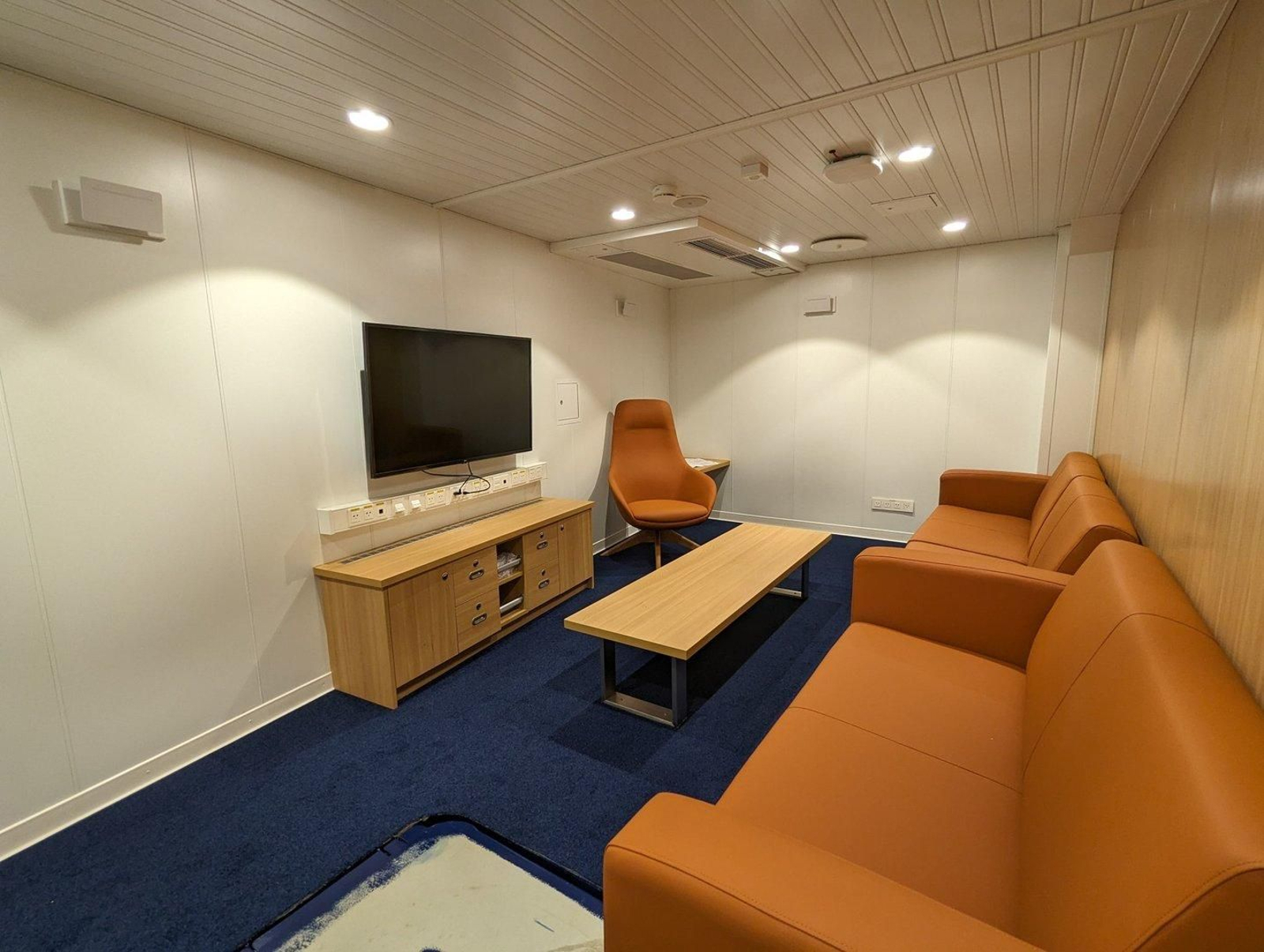 Buque David Packard. // GLOSTEN