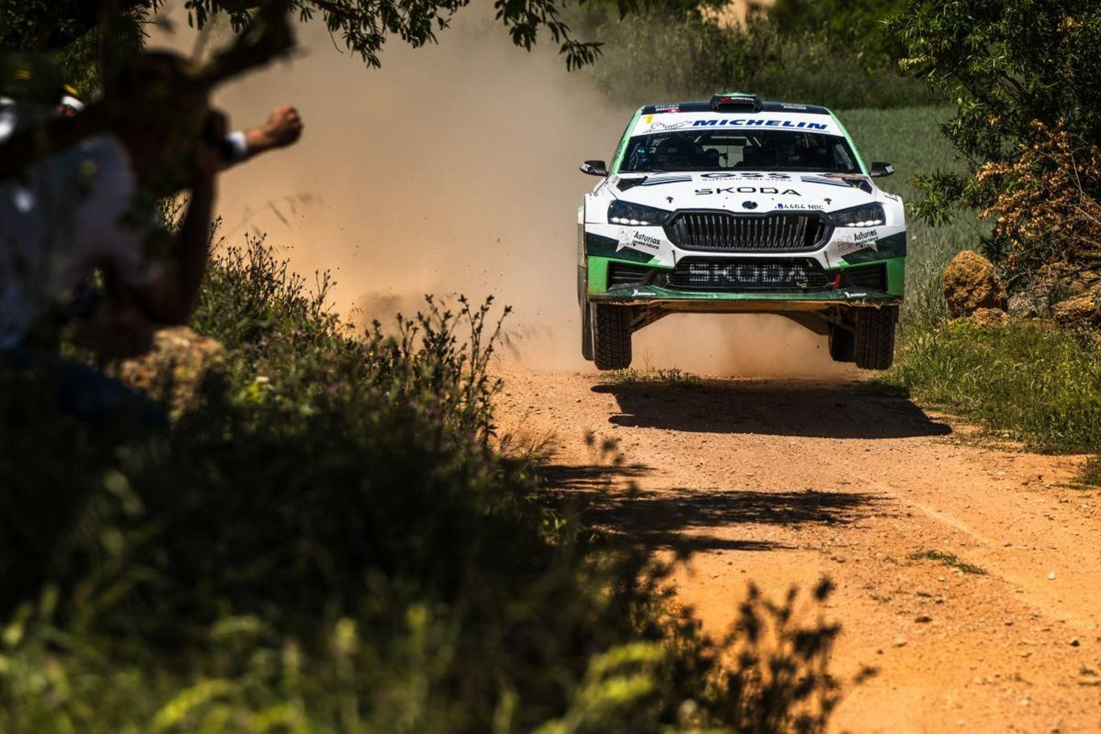 El asturiano, "Cohete" Suárez con el Skoda Fabia en el Rally Ciudad de Utiel.