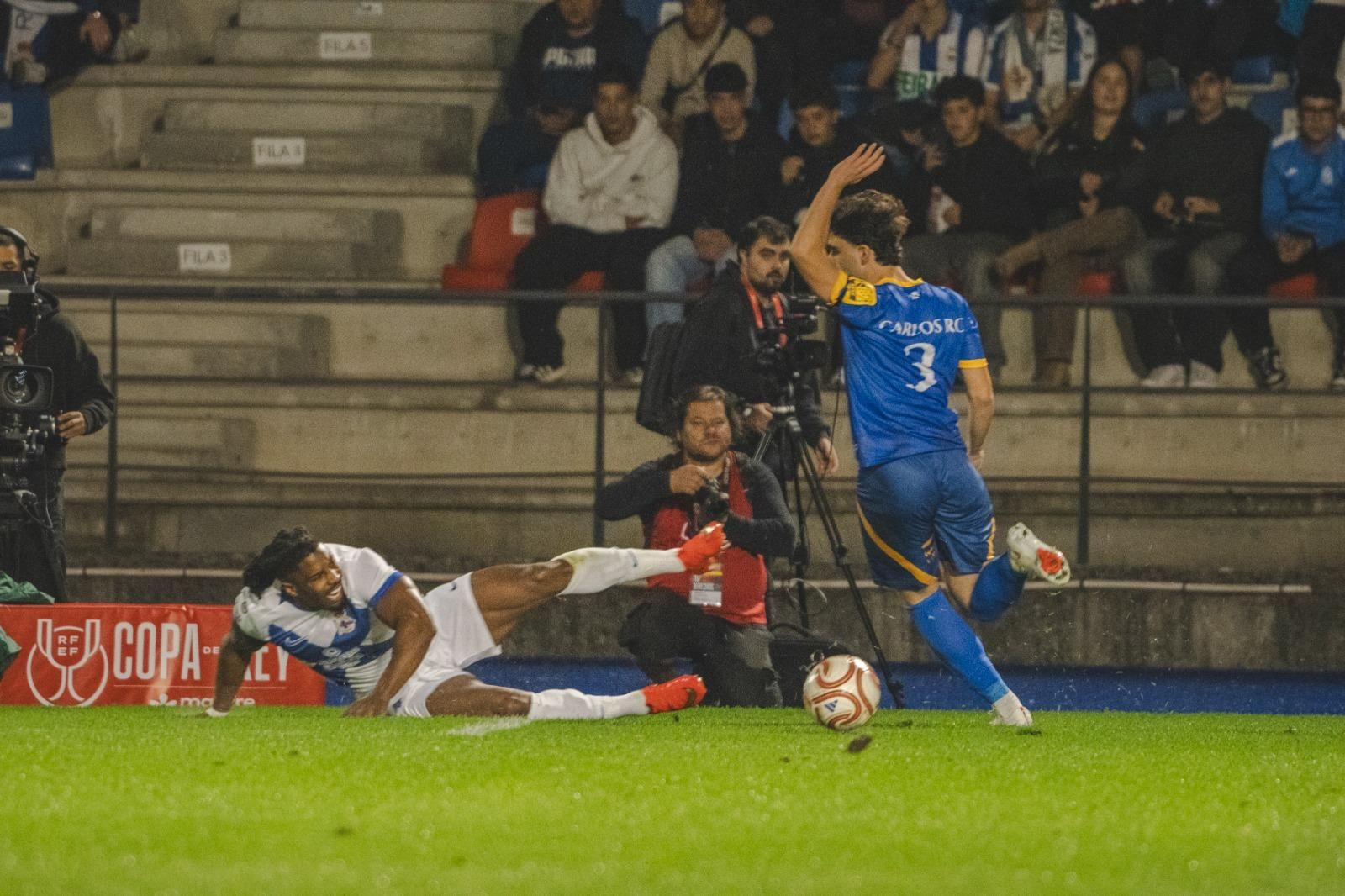 O Couto vibra en el Auriense vs. Deportivo de A Coruña de la Copa del Rey