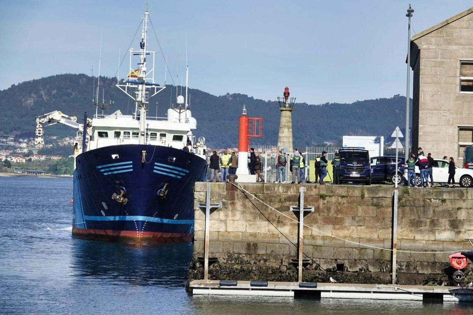 Llegada a Vigo del 'Petrel'.