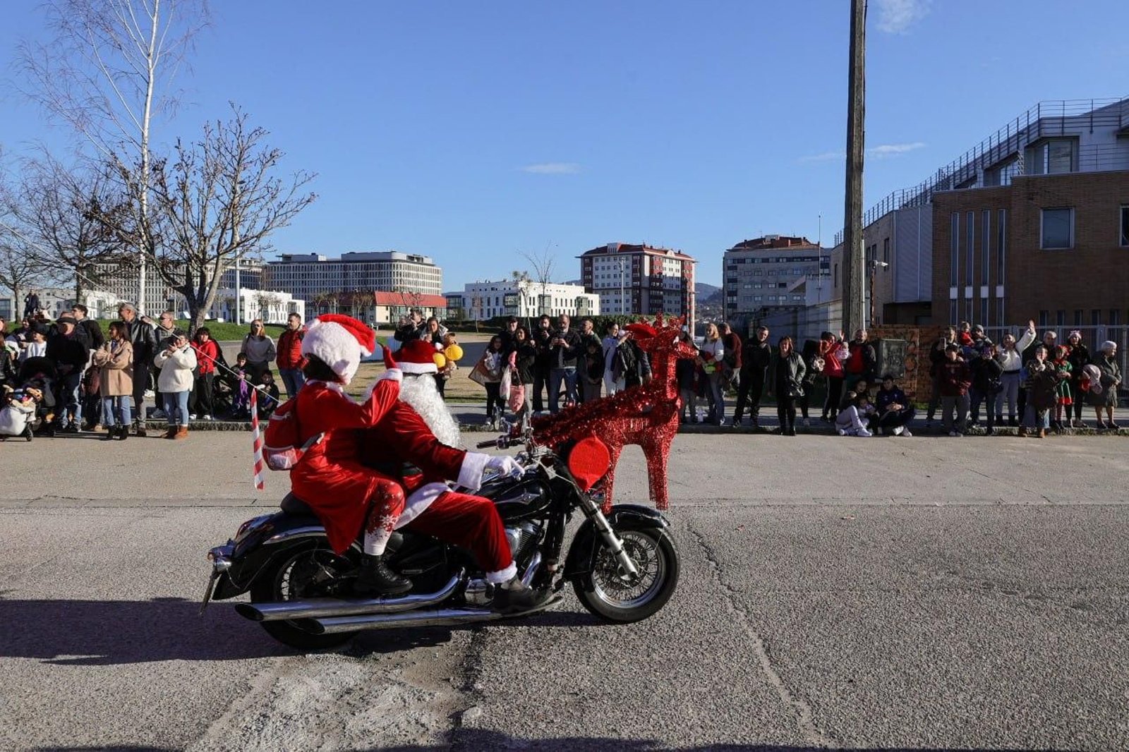 Galería | Los papanoeles moteros toman Vigo