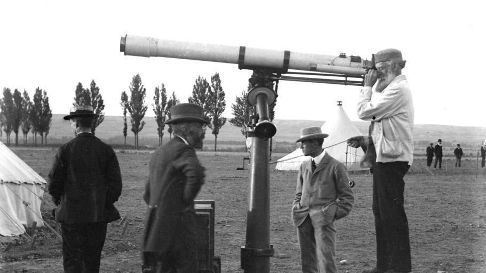 Grupo de observación, en Burgos en 1905.