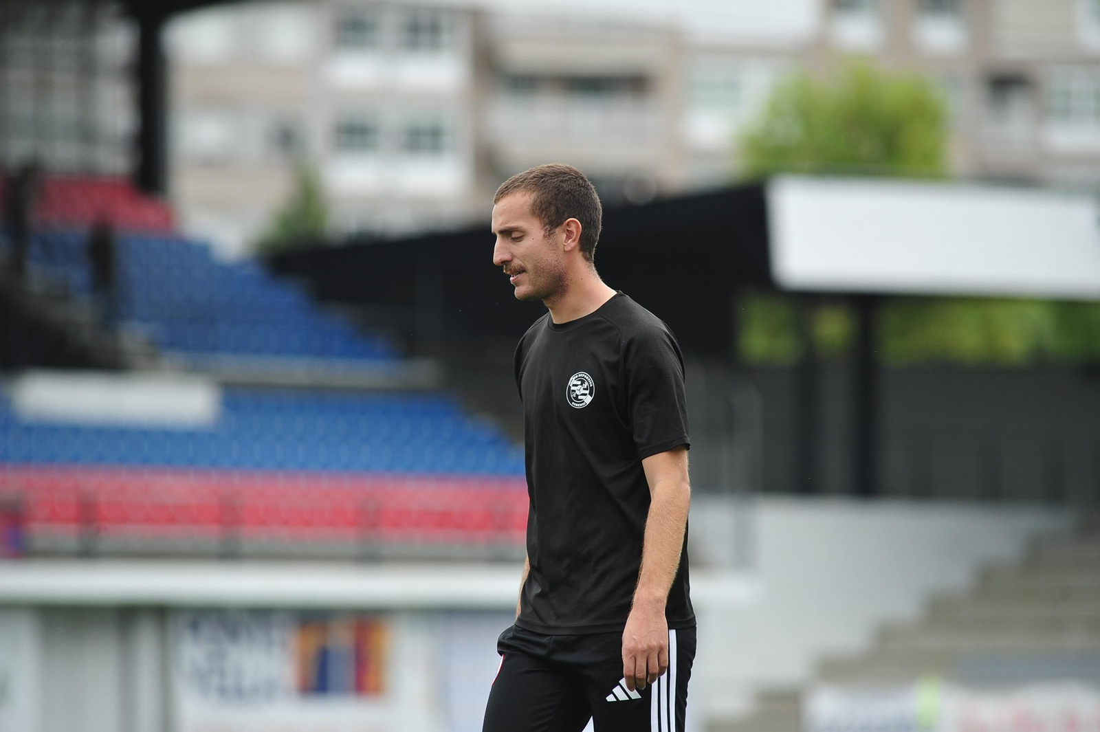 Galería | O Couto disfruta del buen tiempo y el empate de la UD Ourense ante el Cacereño