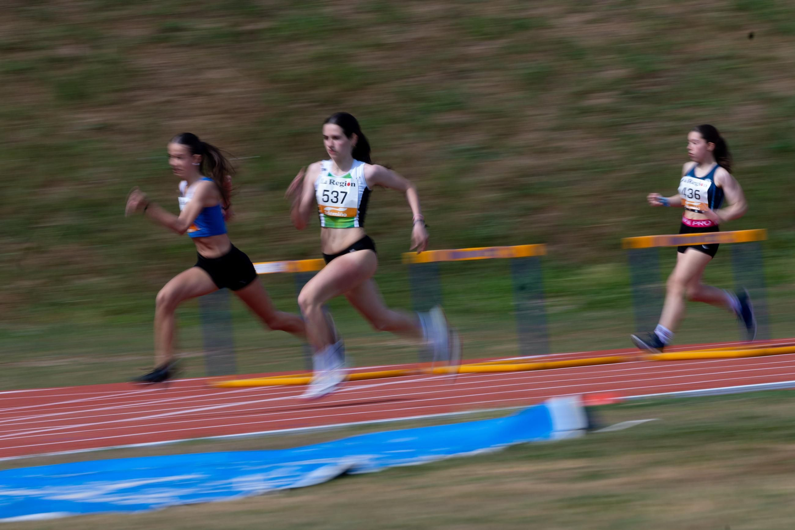 Galería | El atletismo ourensano disfruta en el 1er Trofeo Germán González