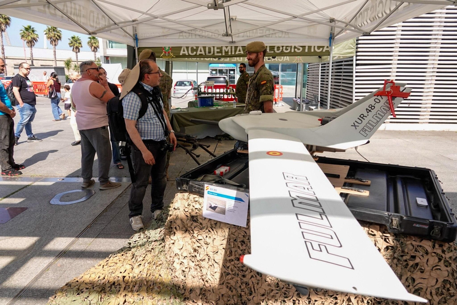 Galería | Comienza la programación del Día de las Fuerzas Armadas en Vigo